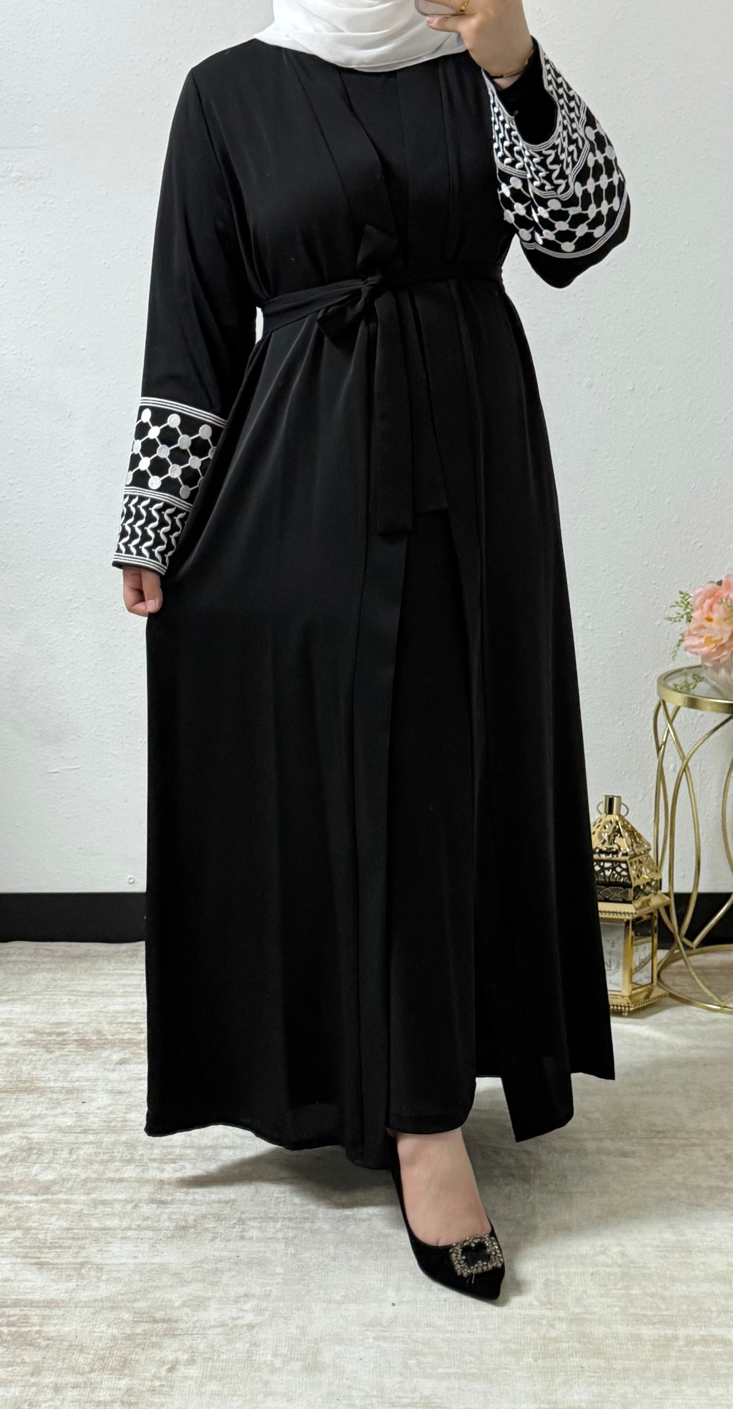 Embroidered sleeves open abaya