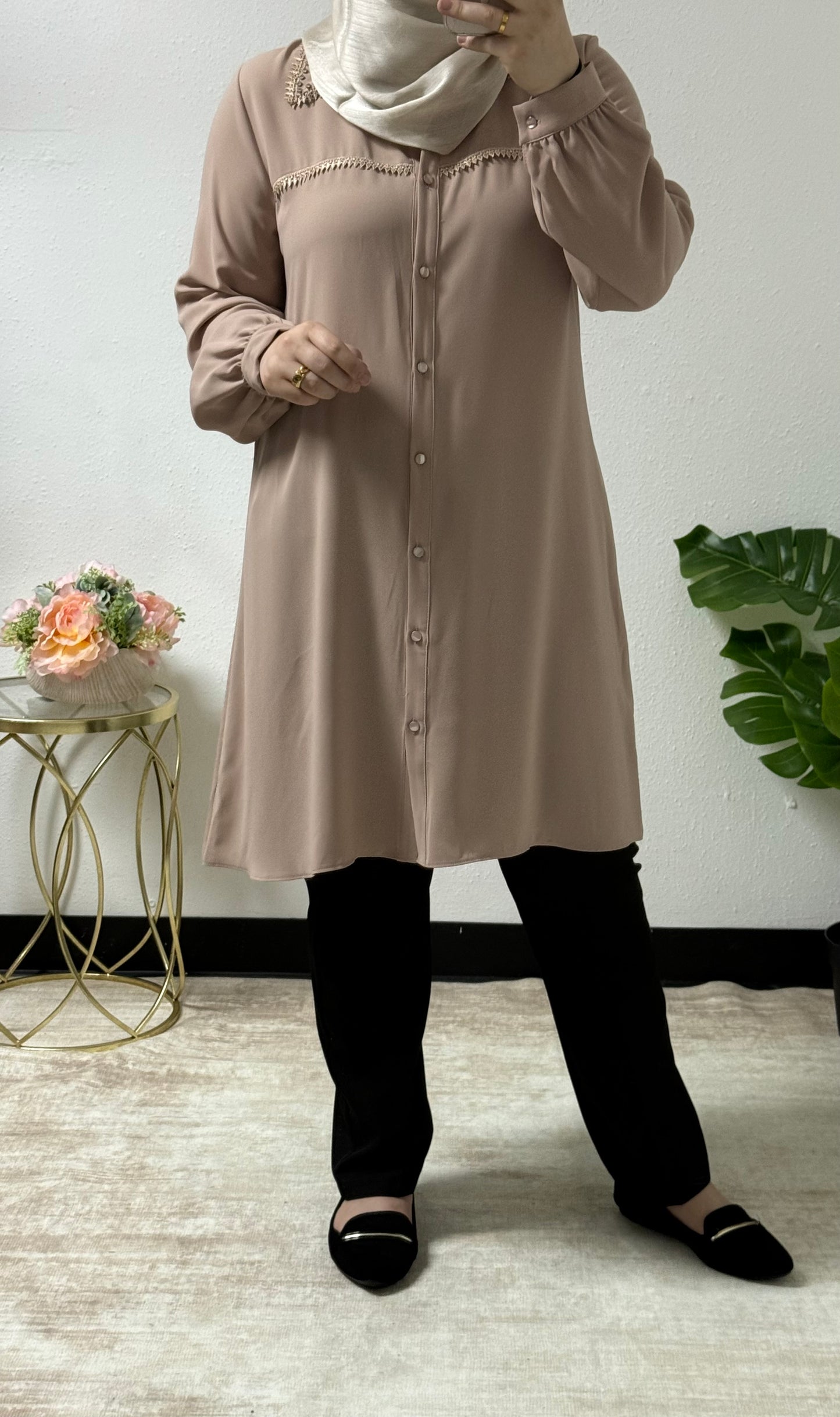 Elegant lace detail shirt