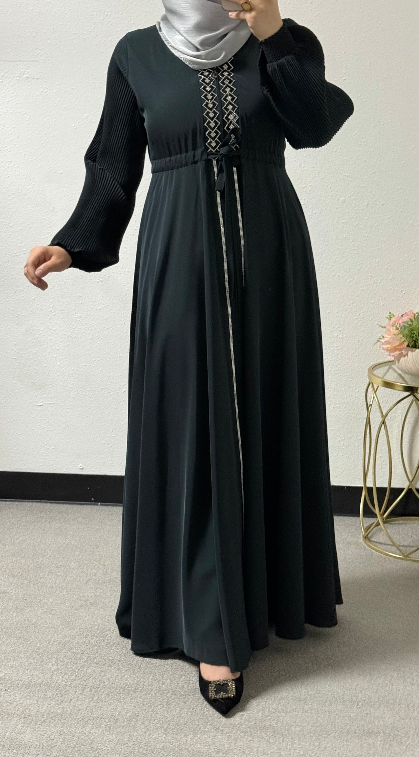 One-piece classic beaded abaya