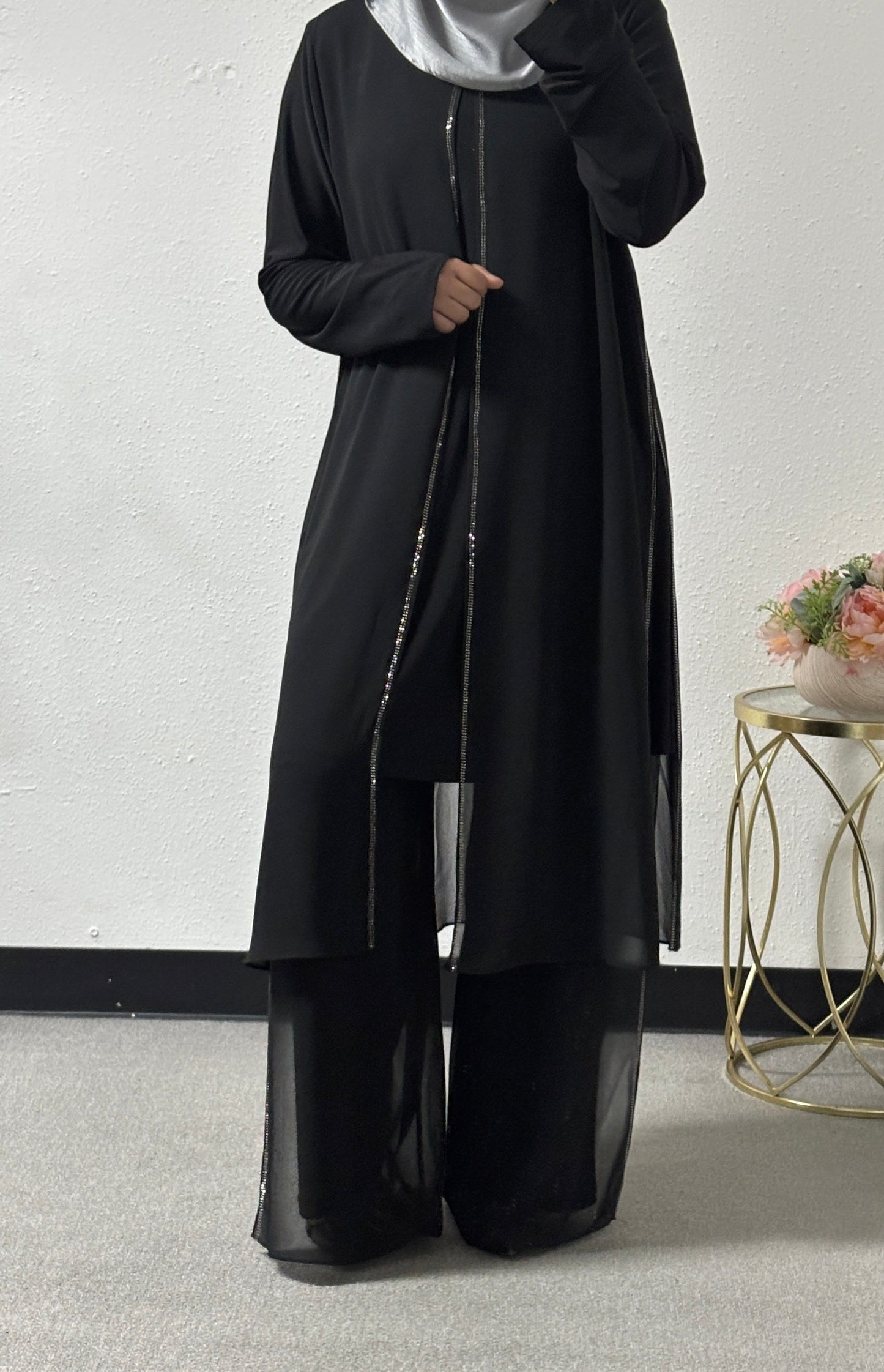 Two piece front slit set