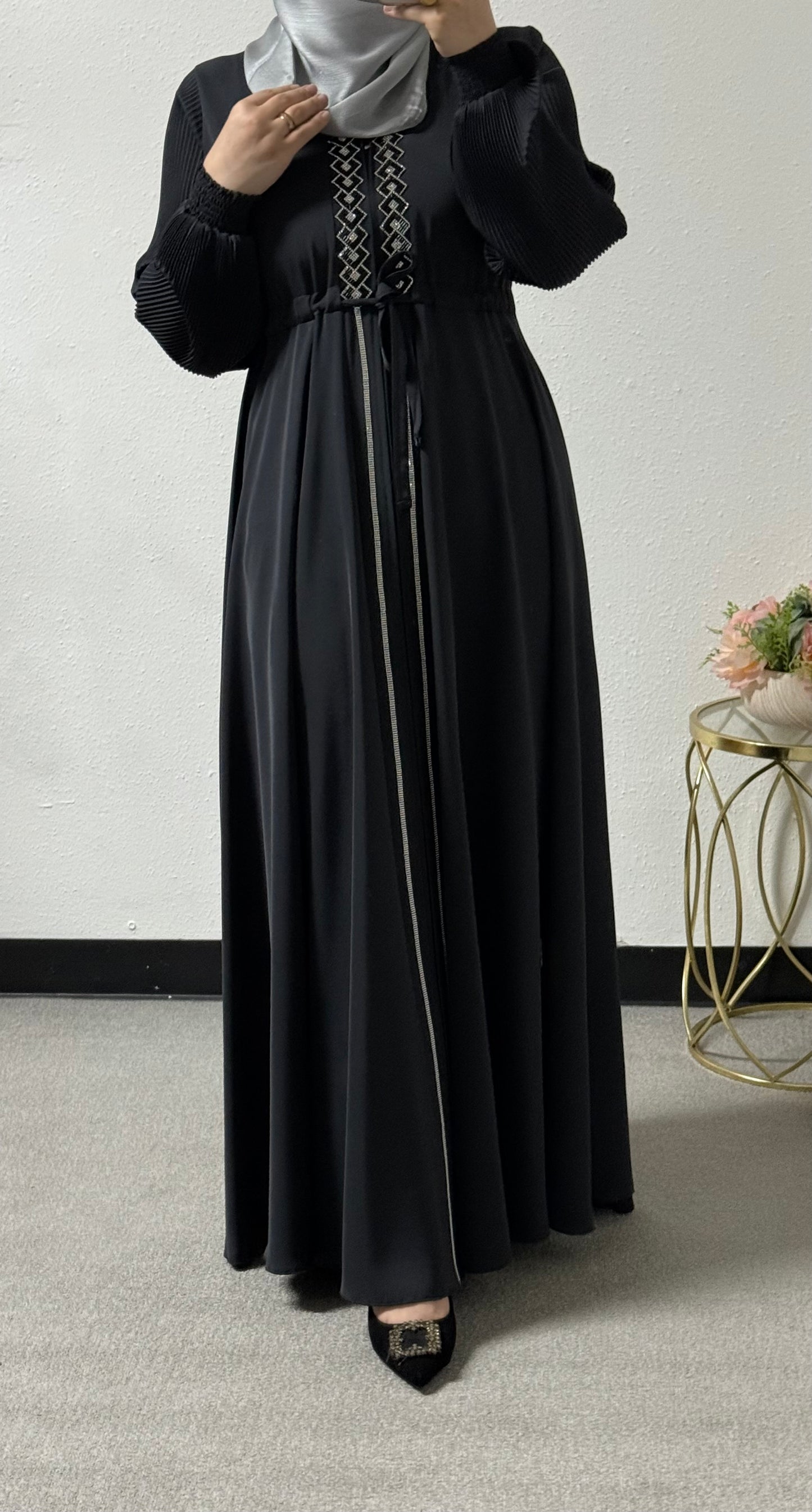 One-piece classic beaded abaya