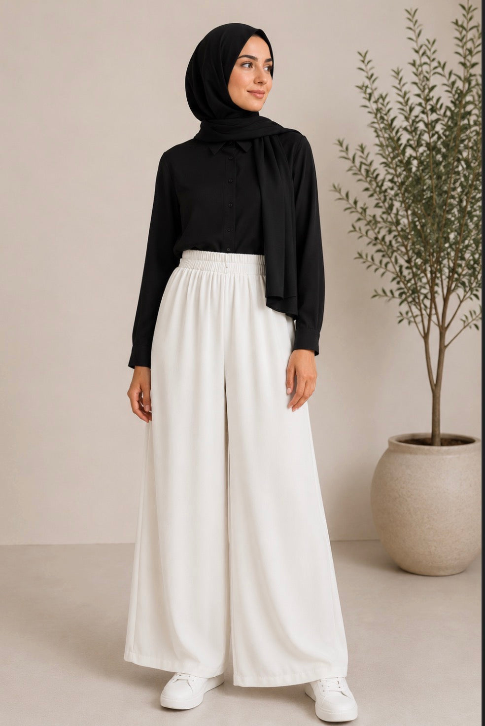 Modest loose pants with side pockets (length 41 inch / 105 cm)