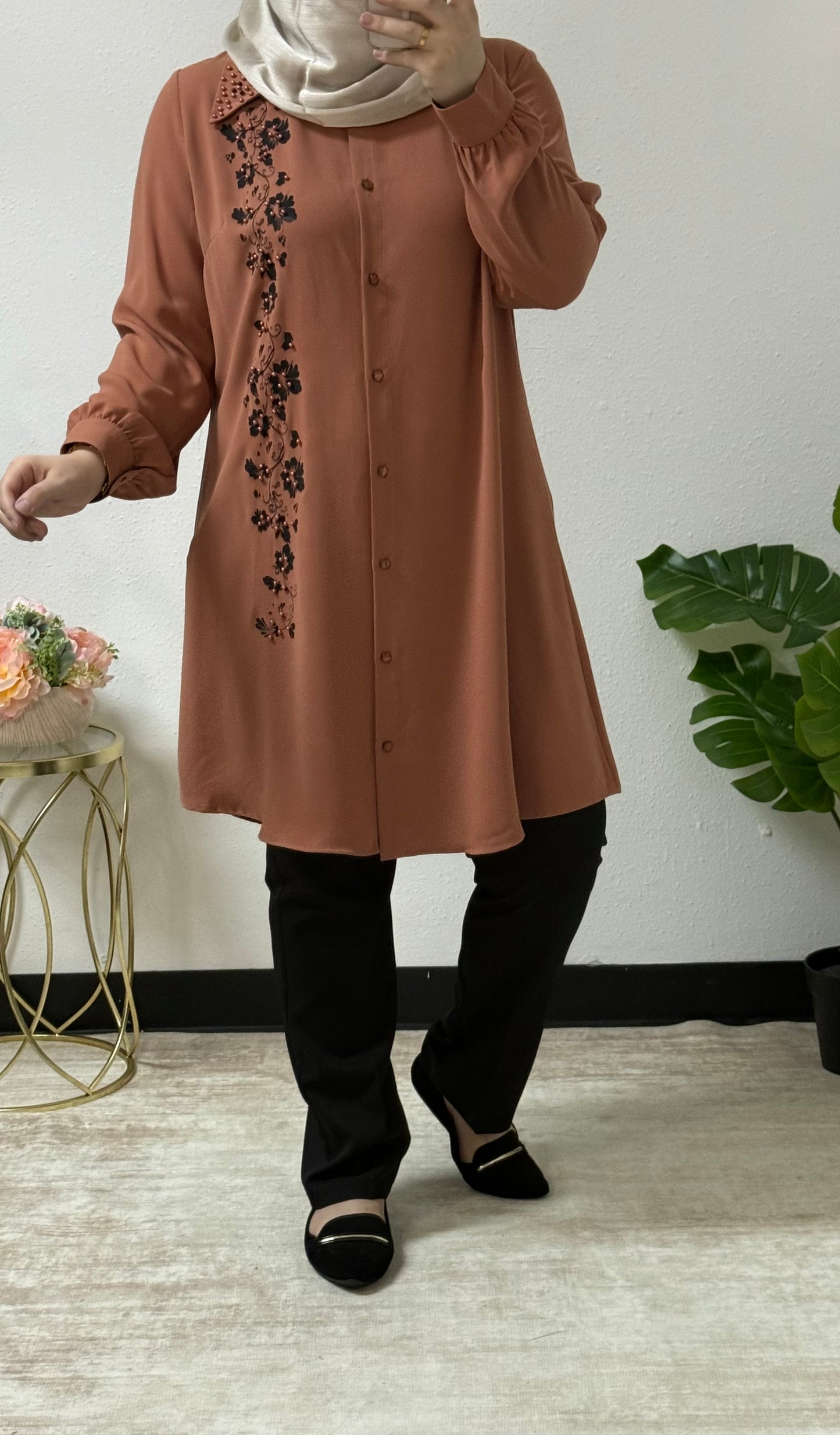 Floral/pearl long shirt