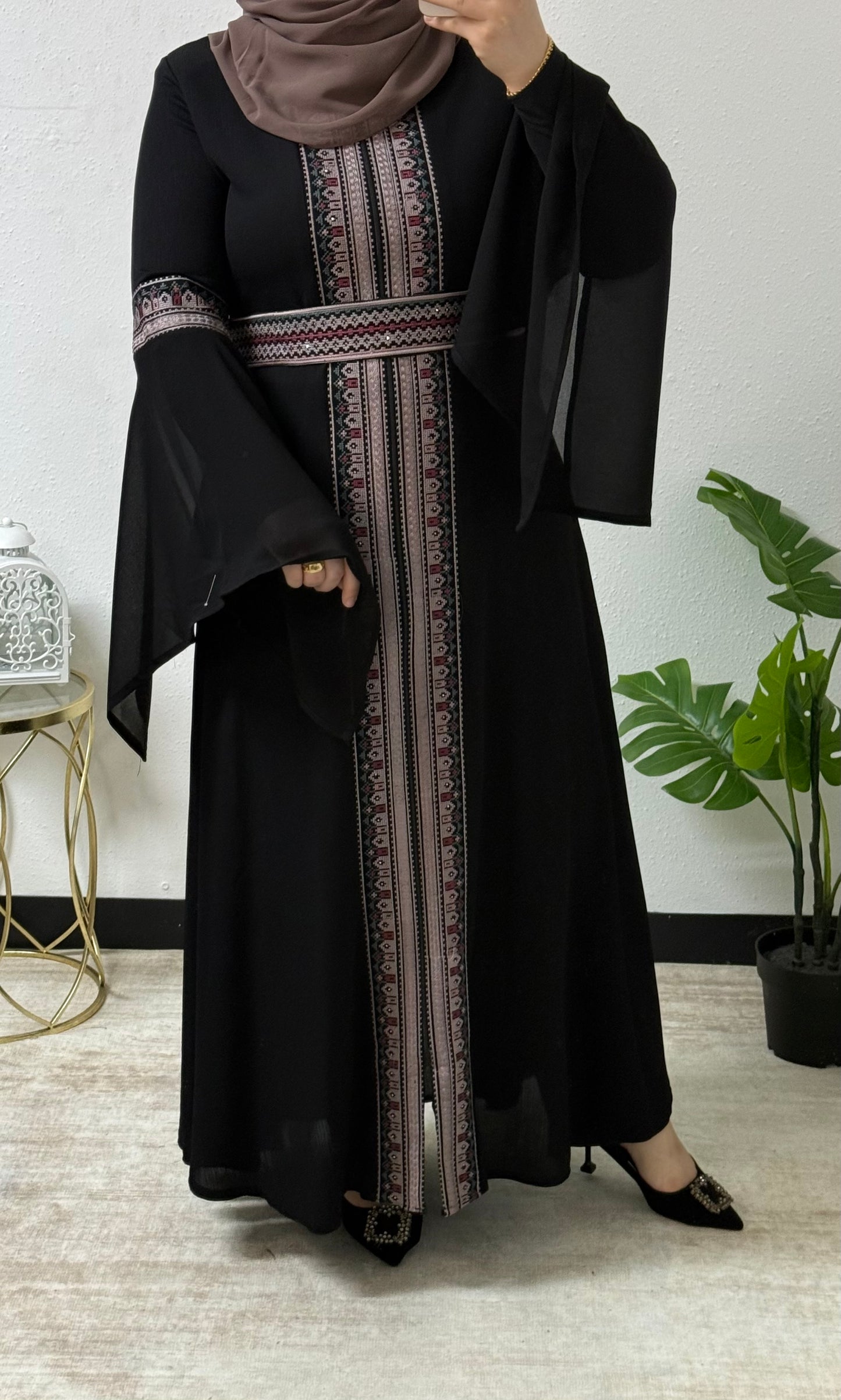 Chic Embroidered Abaya