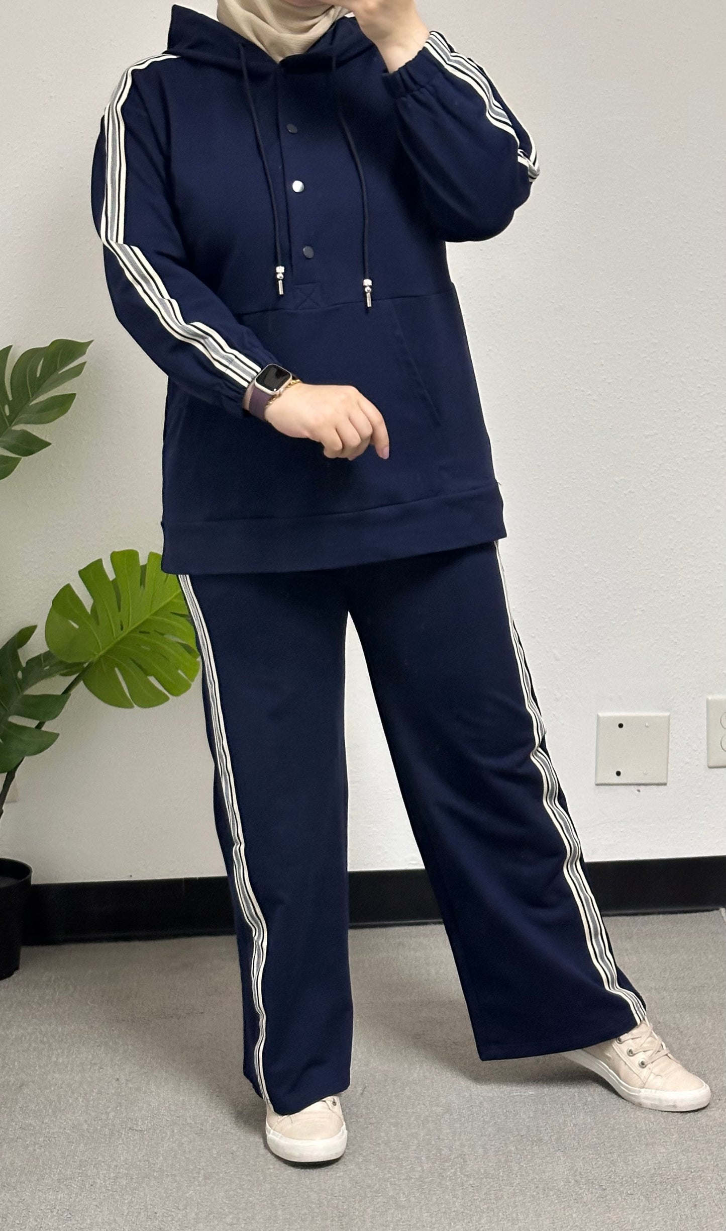 Two-piece cotton tracksuit set