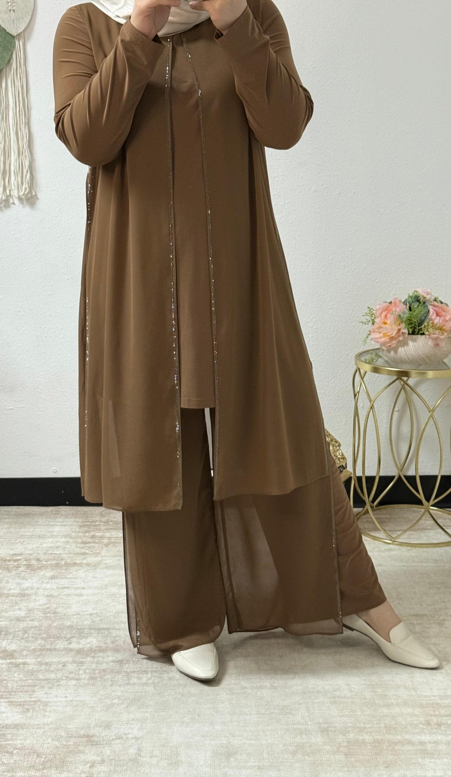 Two piece front slit set