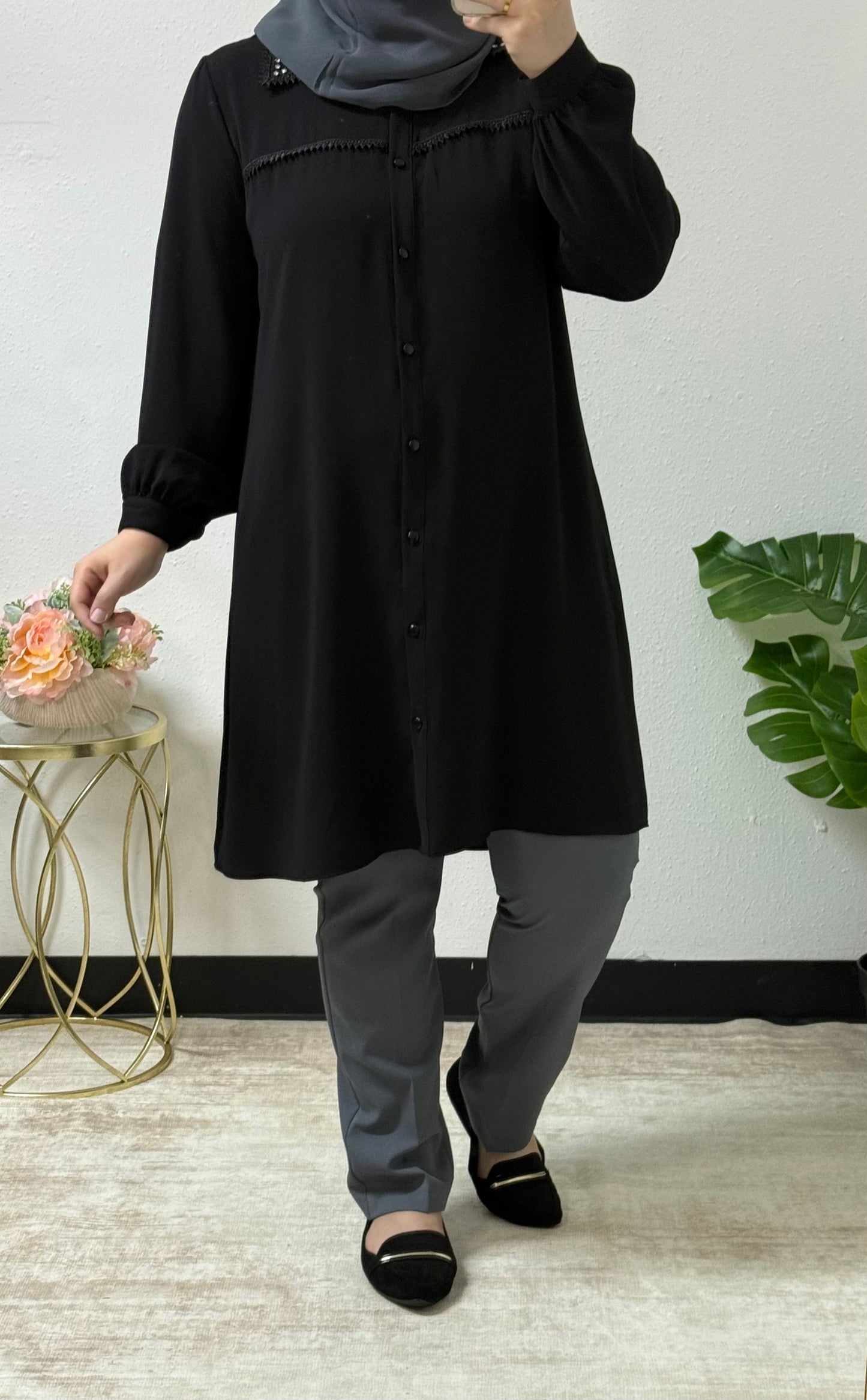 Elegant lace detail shirt