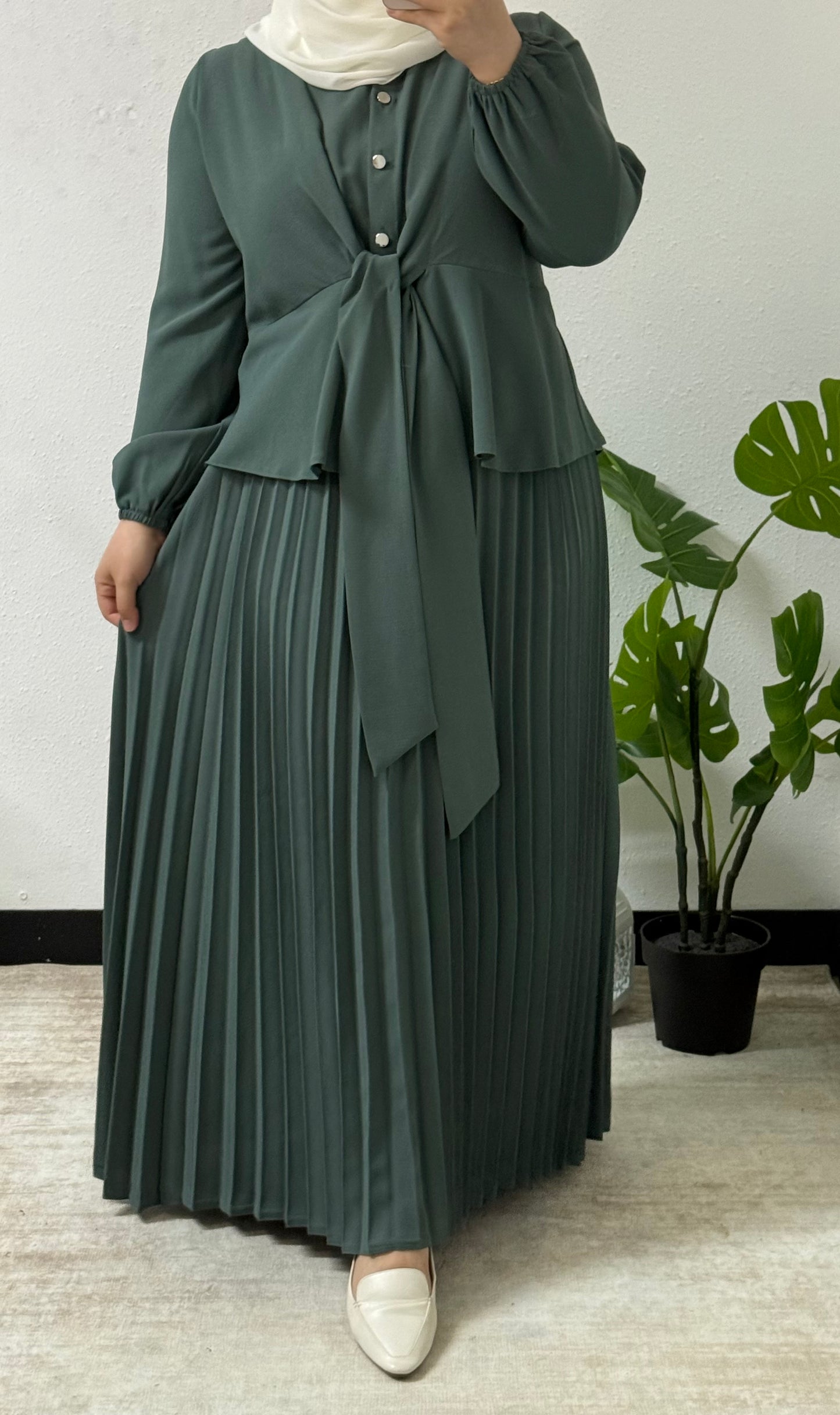 Graceful Business Skirt Set