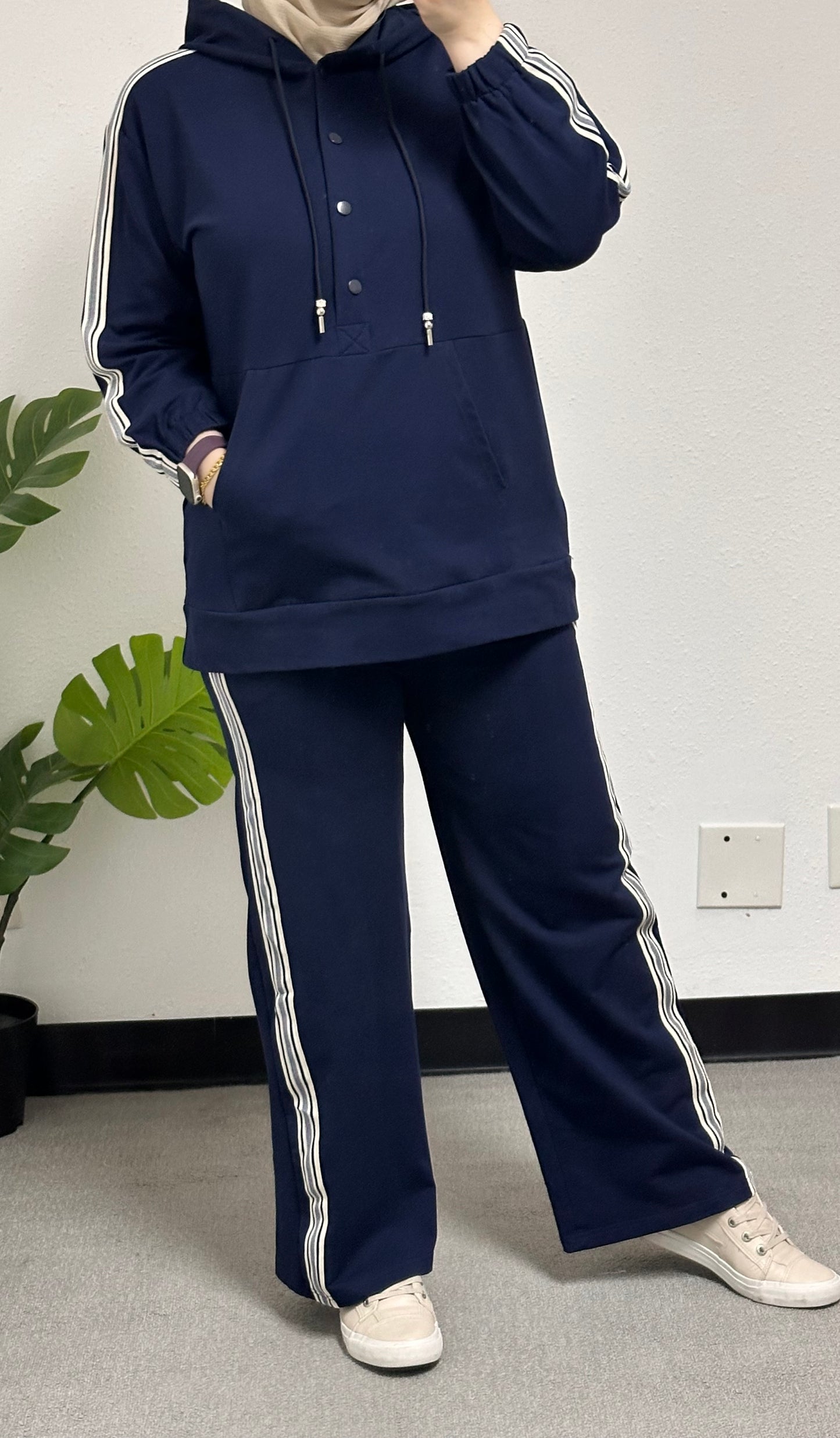 Two-piece cotton tracksuit set