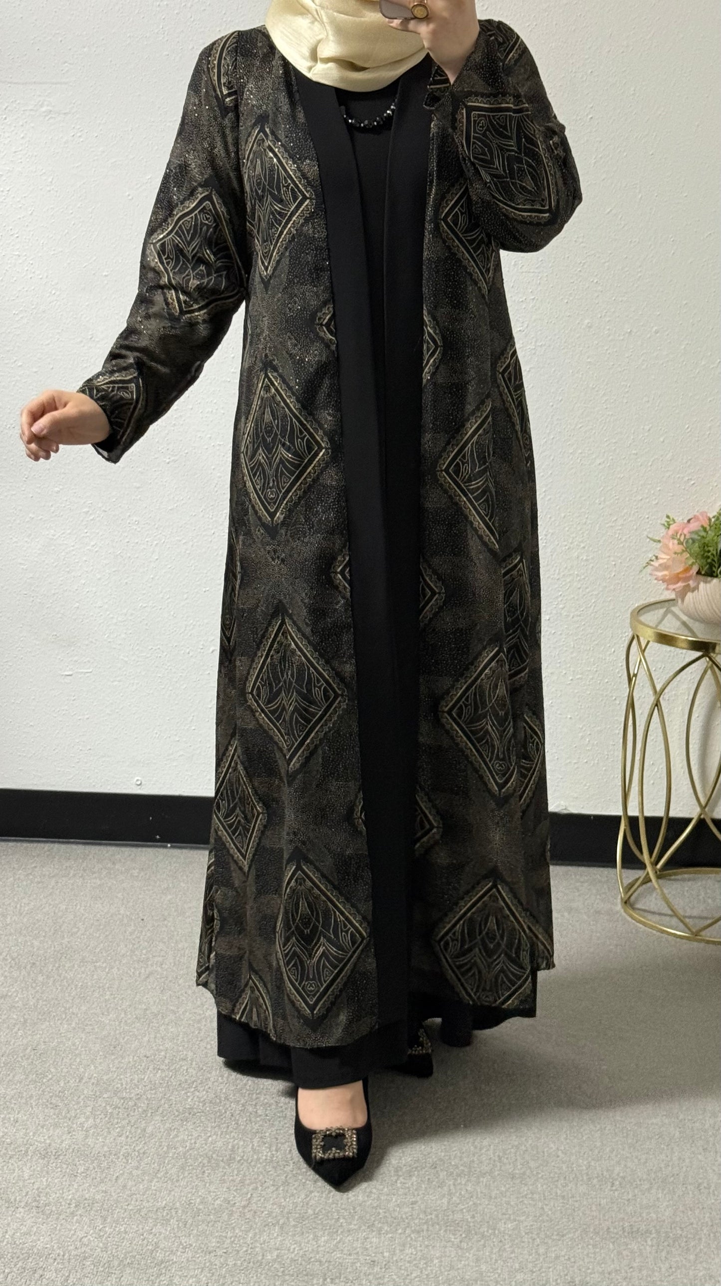 Two-piece pattern abaya