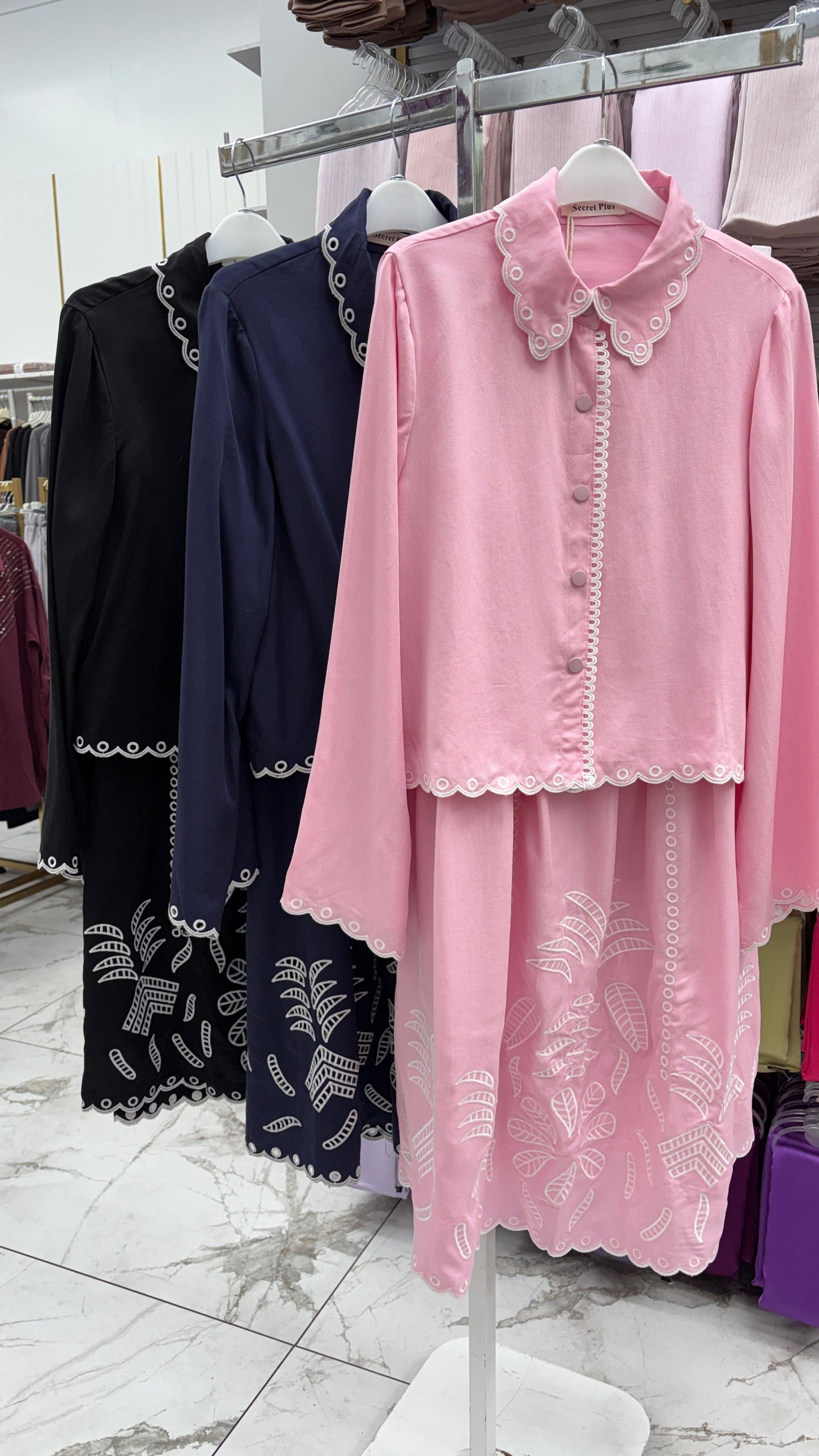 Circle Embroidered Lace Skirt Set