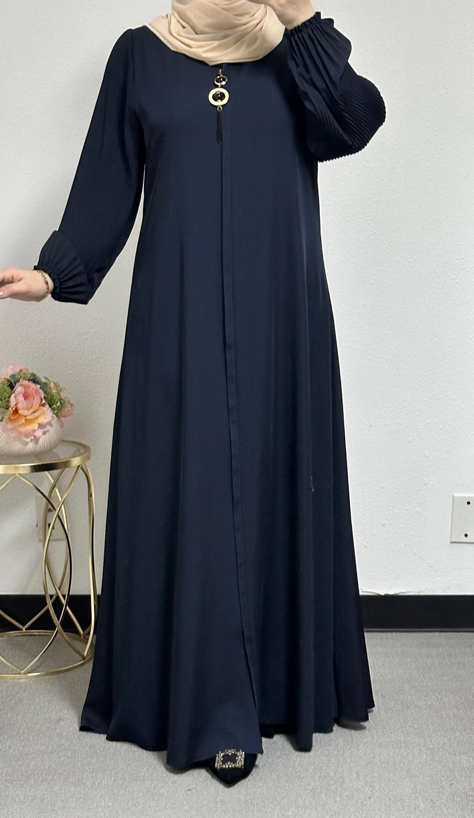 Basic Abaya (Pleated Sleeves)