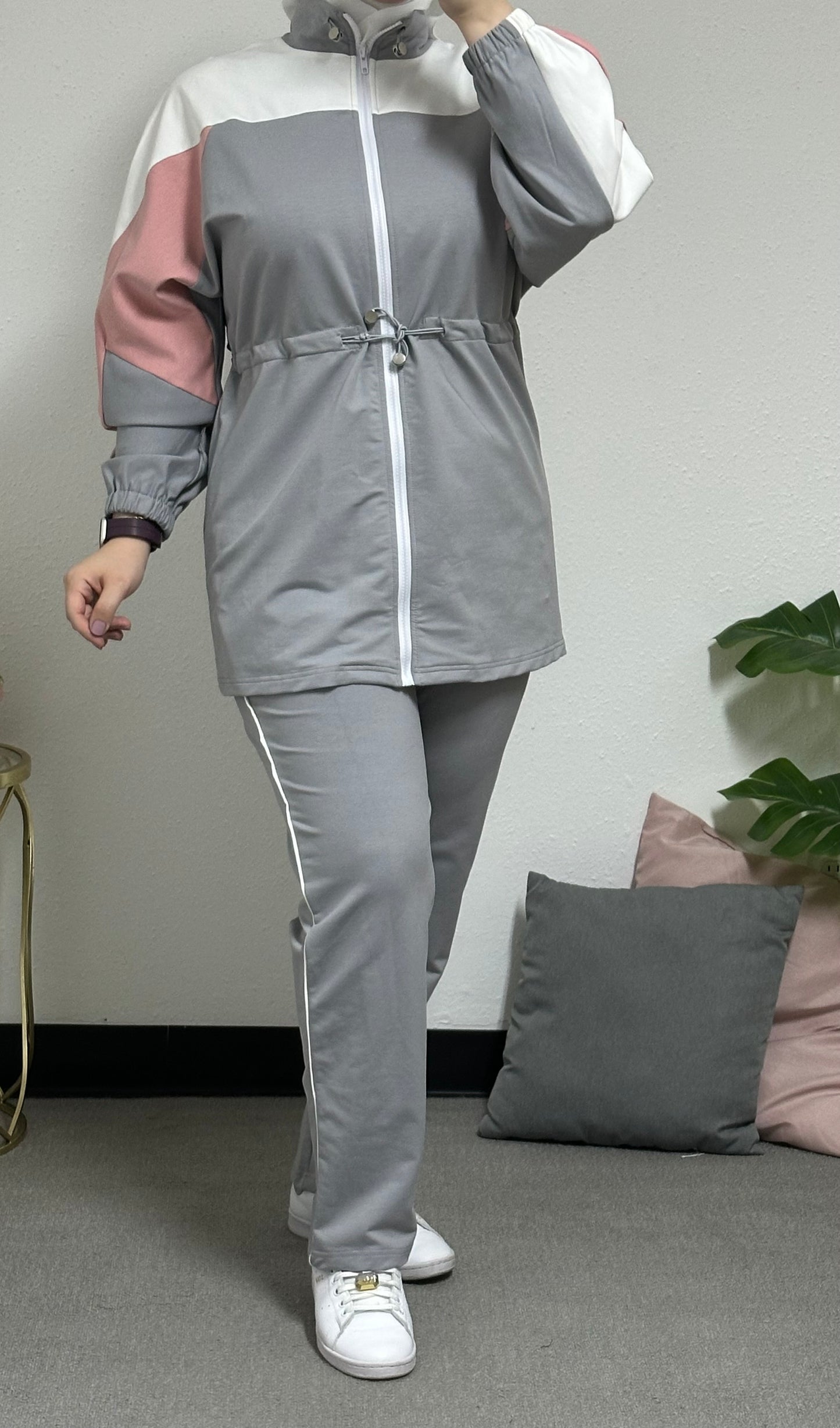 Two-piece cotton tracksuit set with a zipper