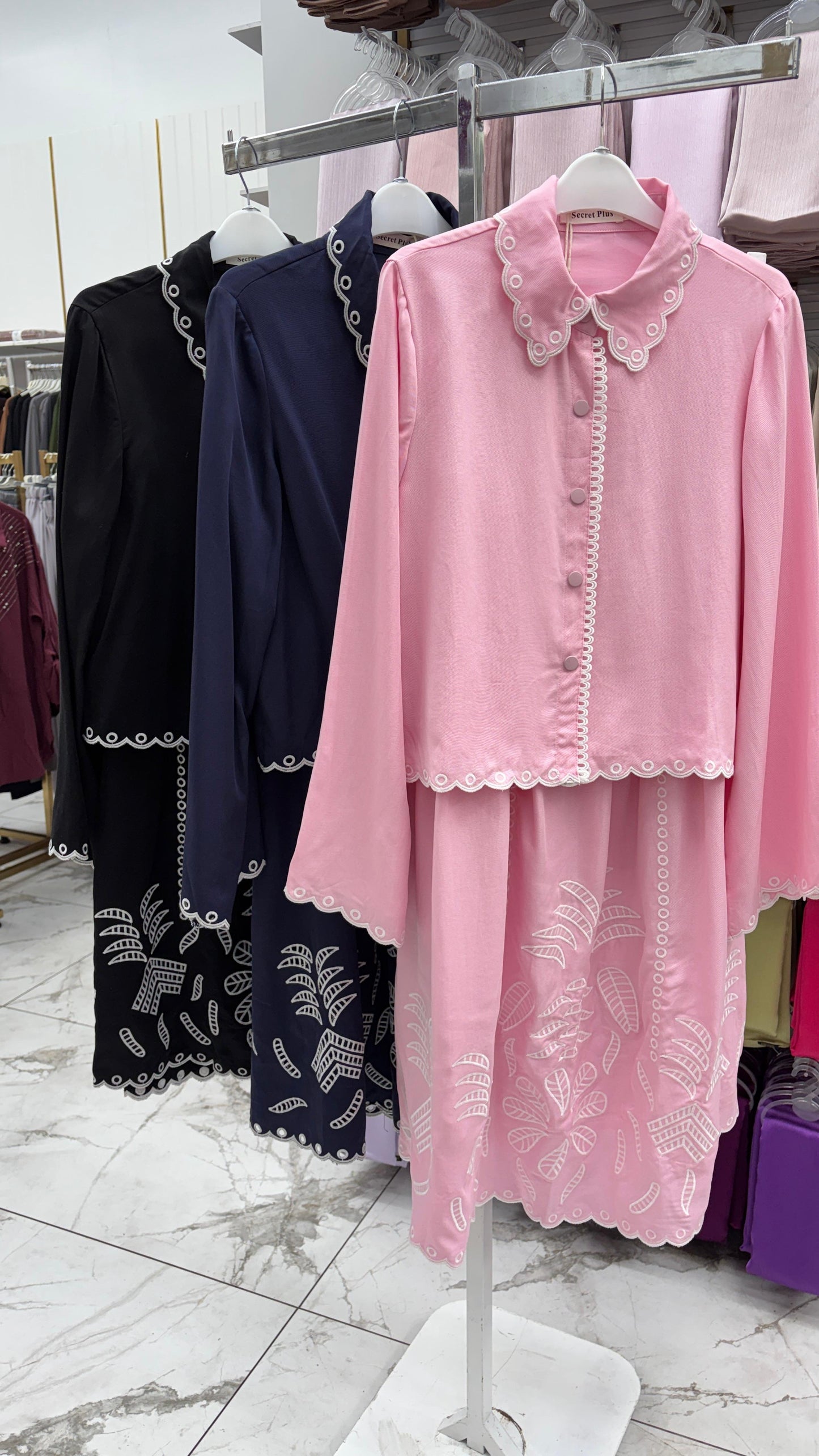 Circle Embroidered Lace Skirt Set