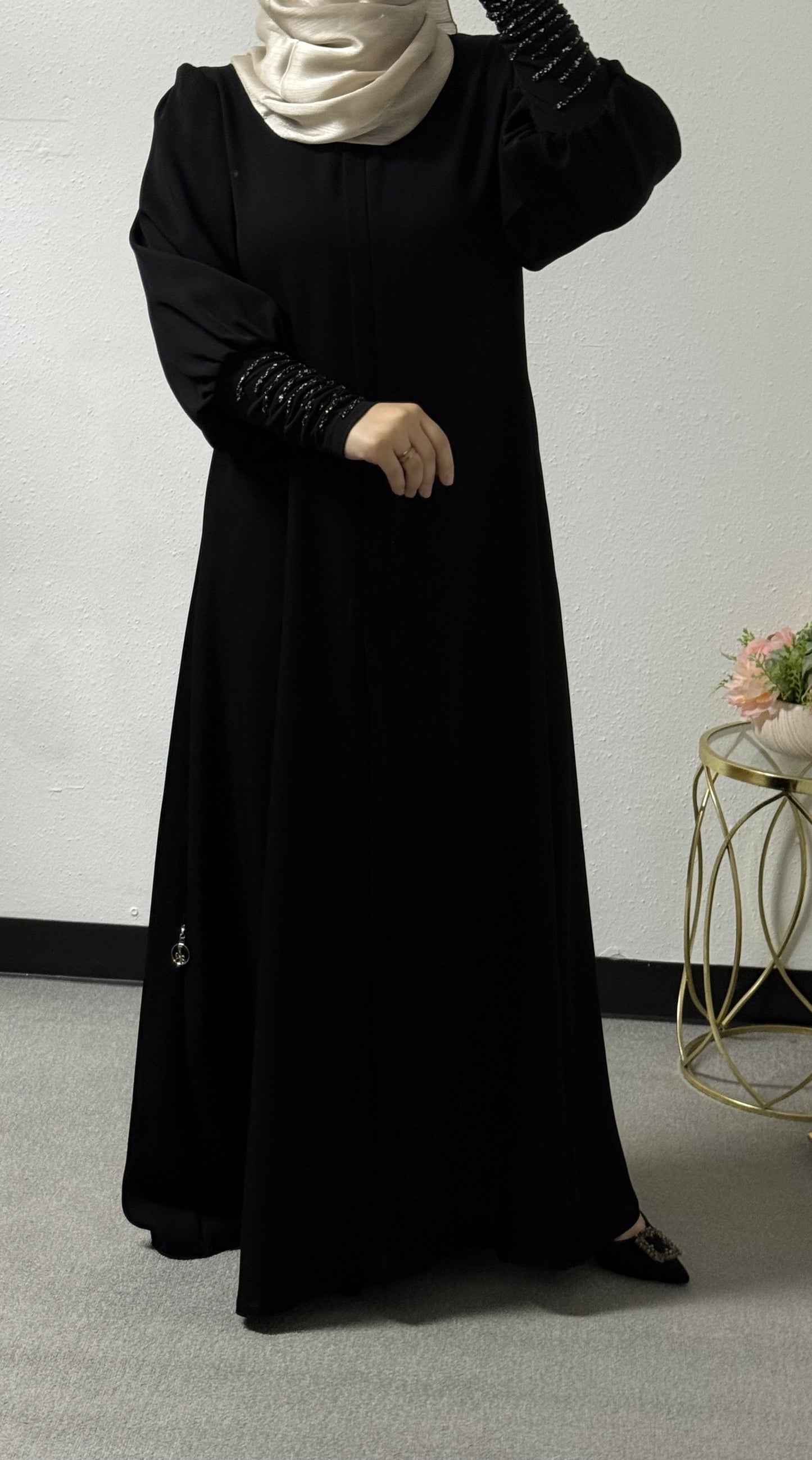 Detailed sleeve abaya