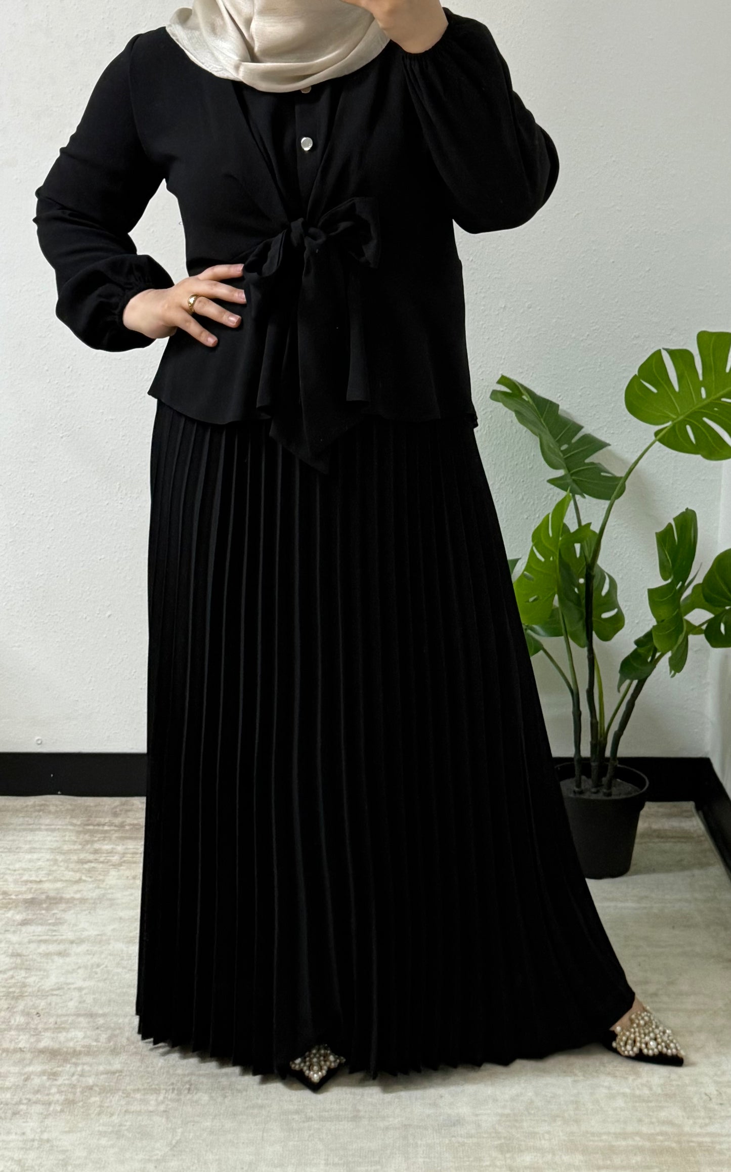 Graceful Business Skirt Set