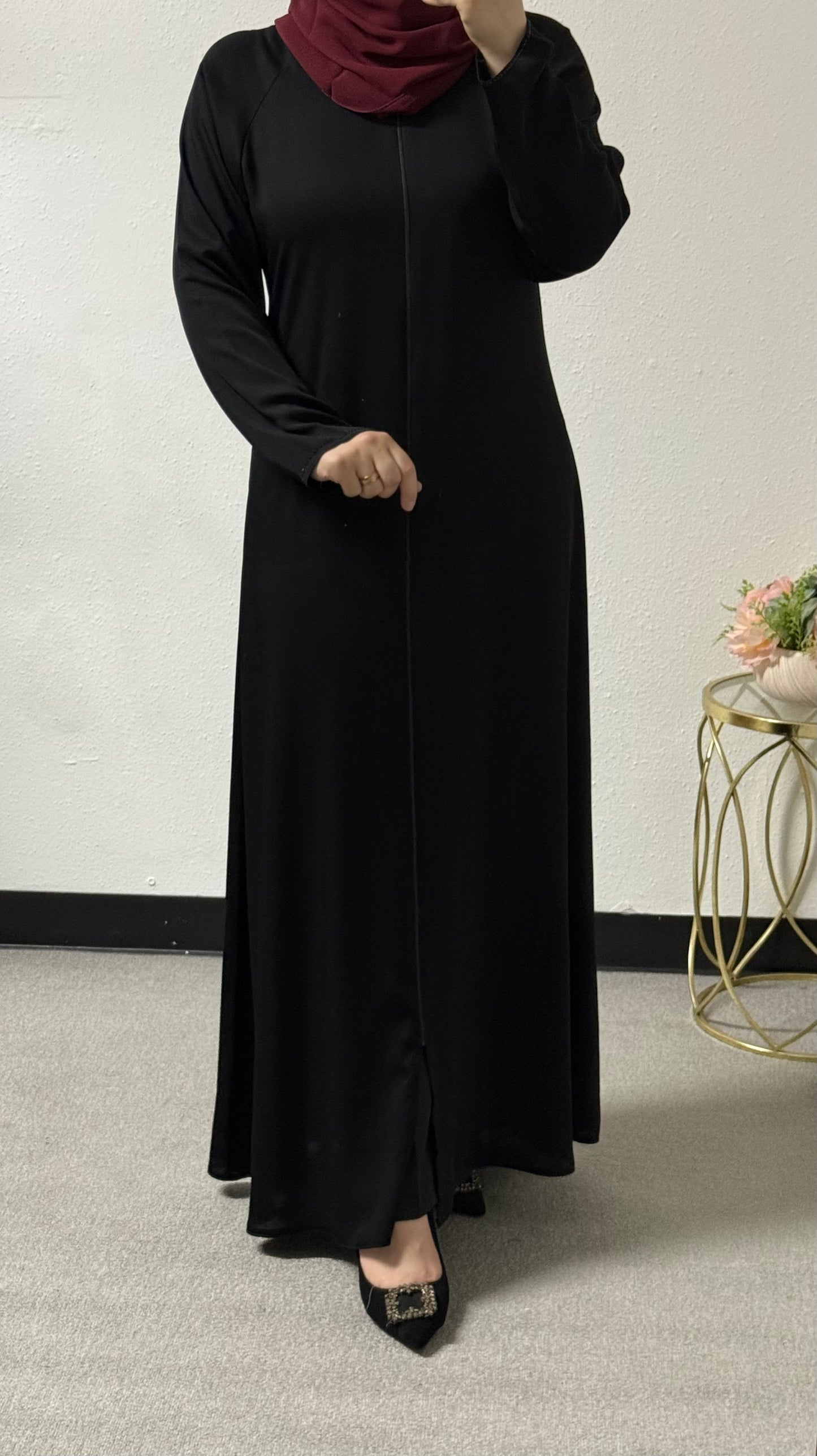 Plain zipper abaya