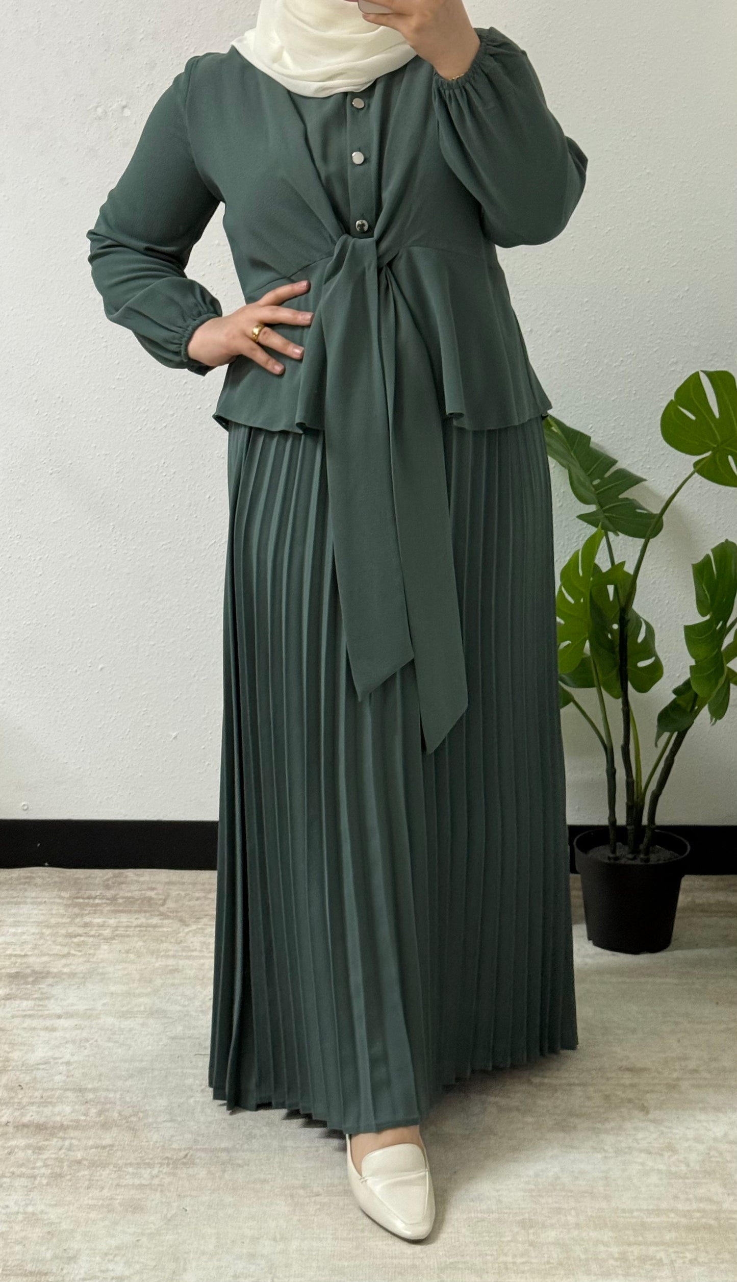 Graceful Business Skirt Set