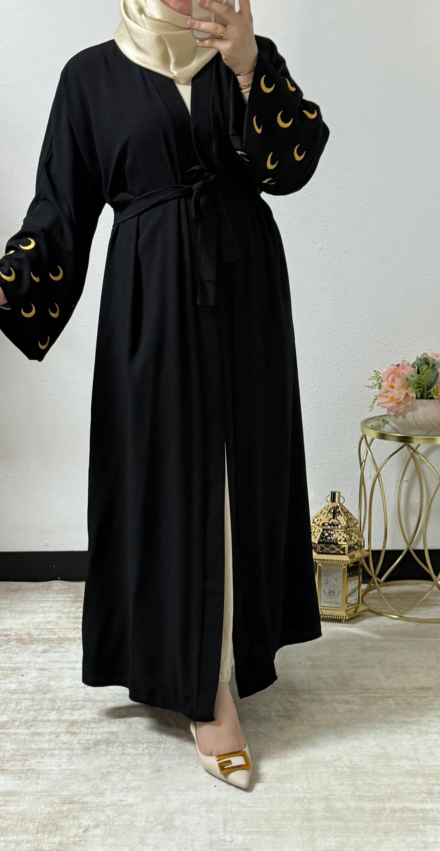 Moon embroidery open abaya