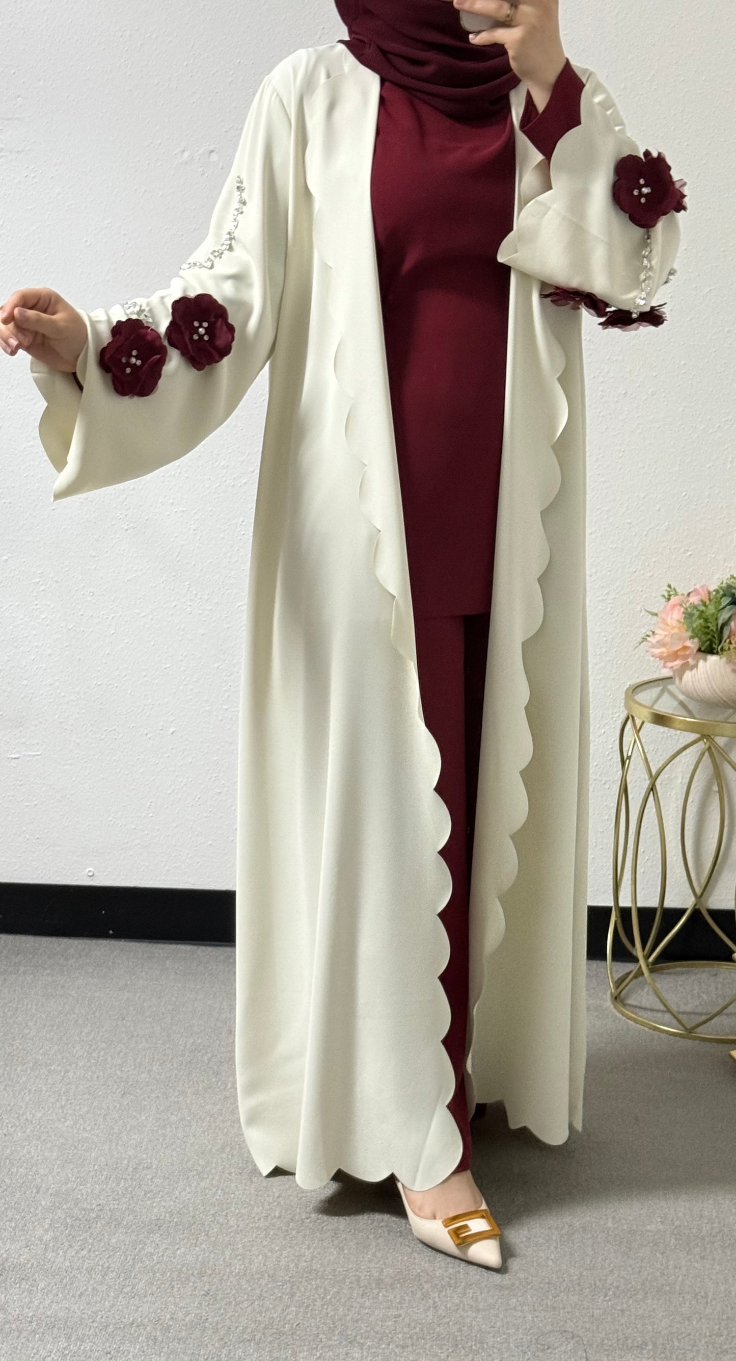 Three piece floral sleeves abaya set