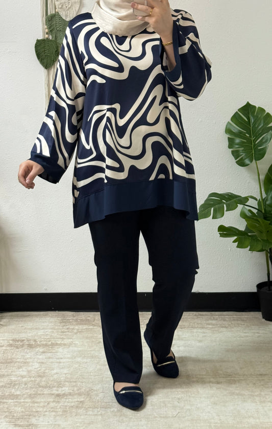 Swirl pattern shirt (plus-size)