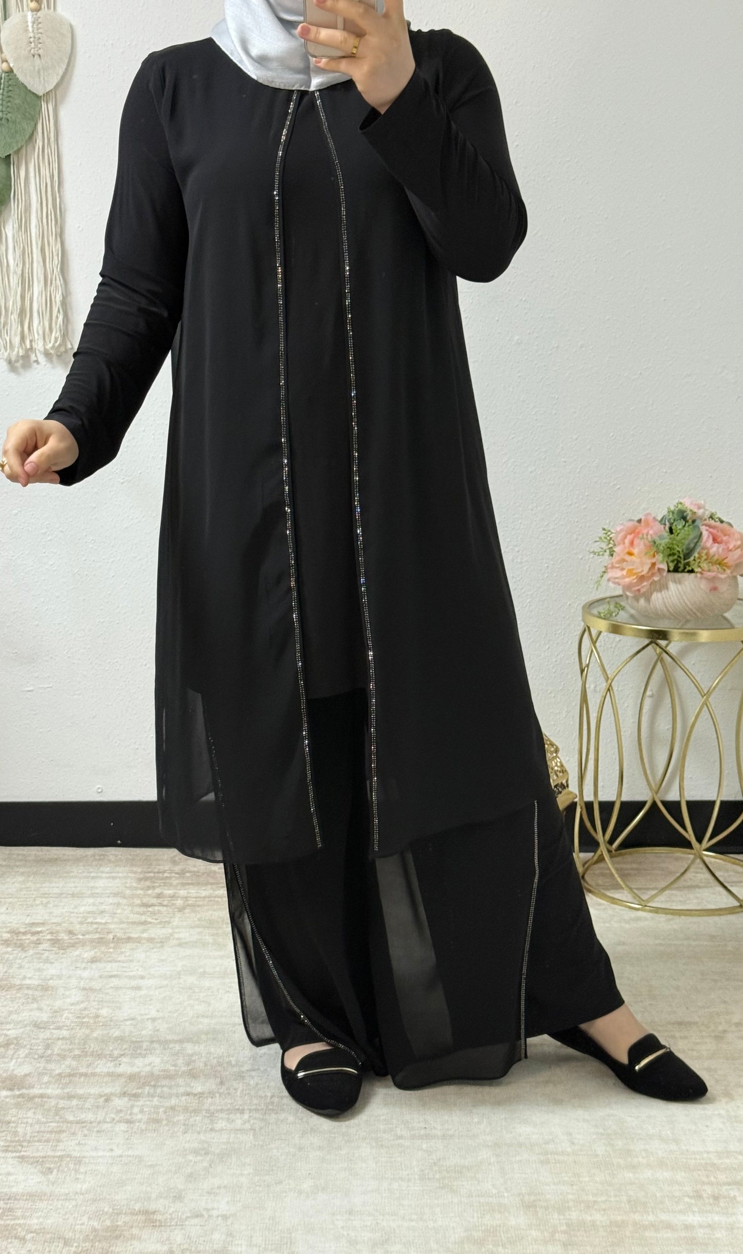 Two piece front slit set