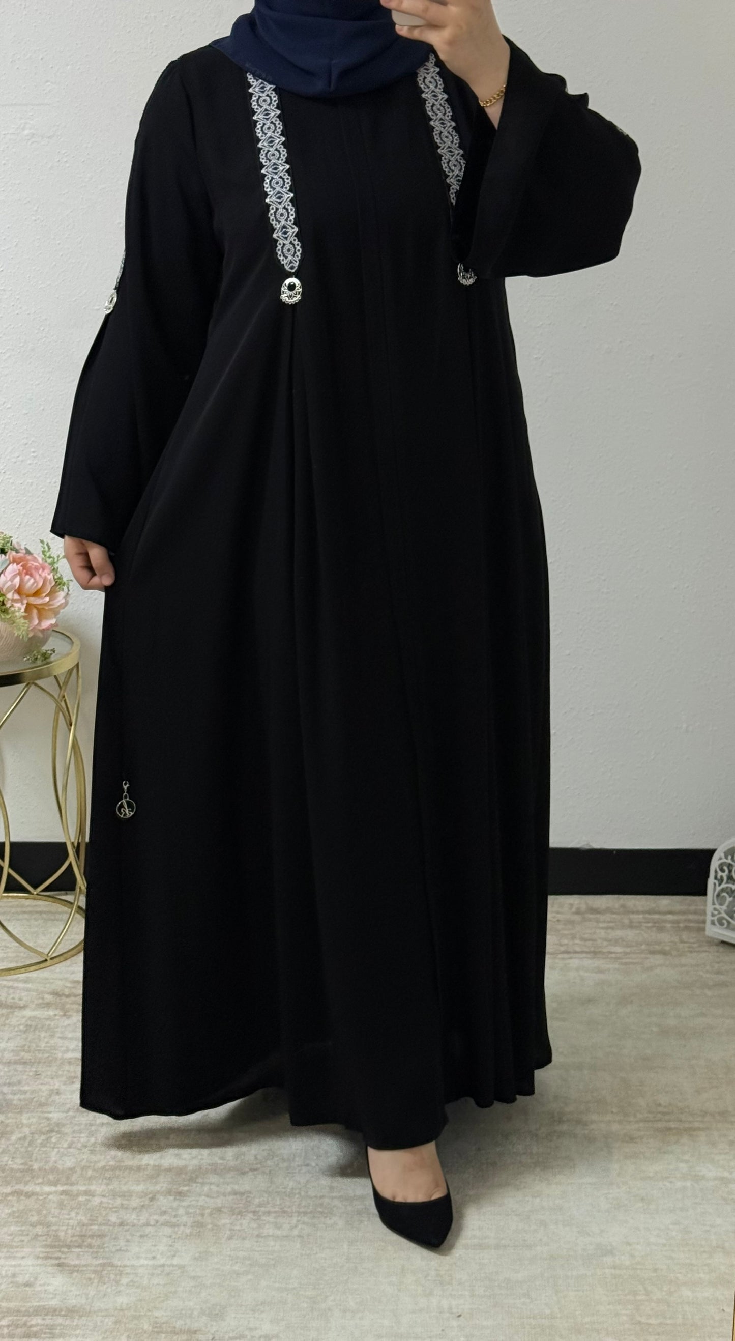 Traditional Lace Abaya