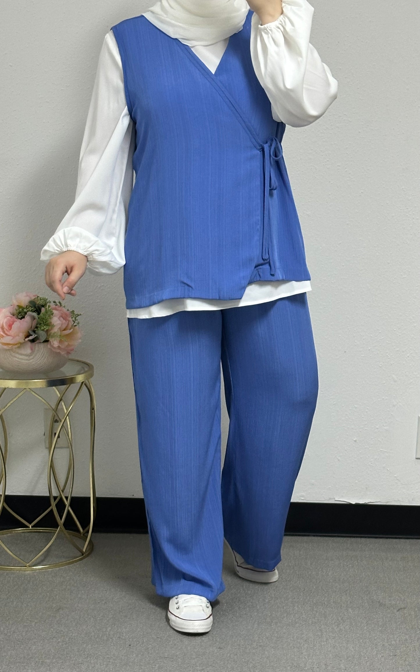 Three-piece set including a white inner shirt, jacket, and pants