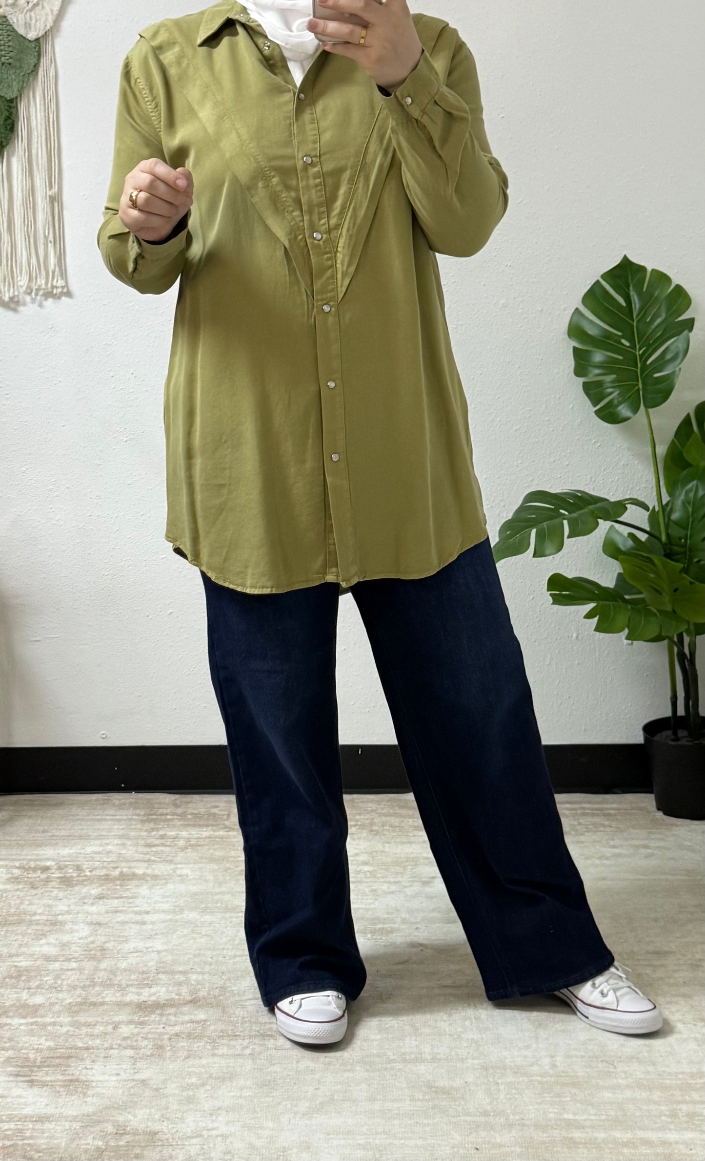 Classic ruffle shirt