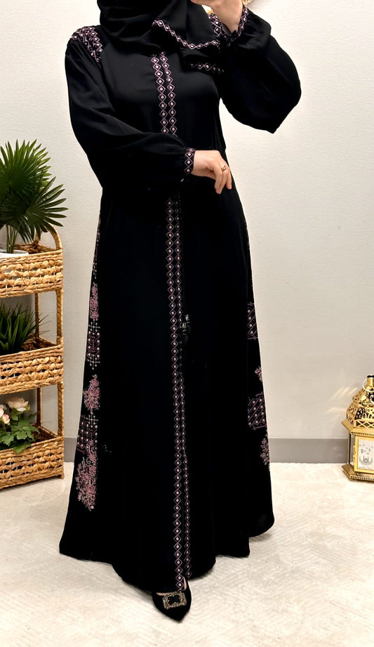 Embroidered abaya with scarf