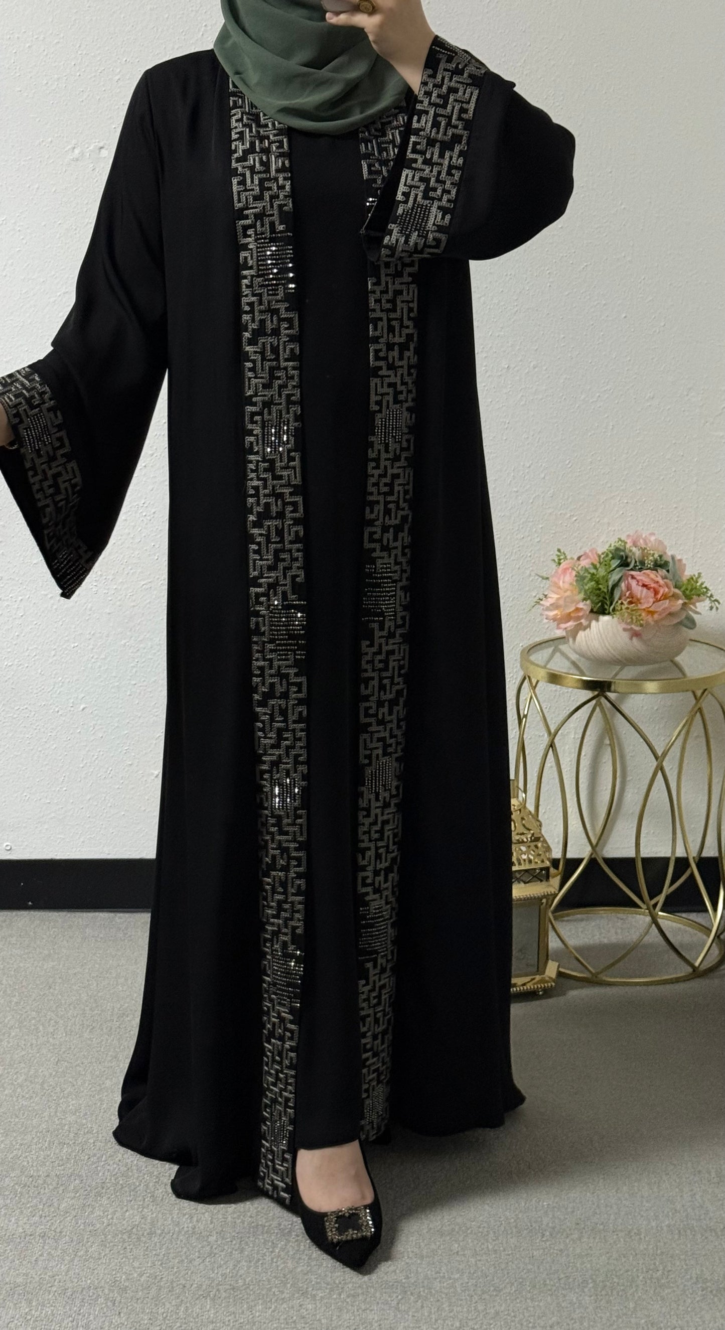 Two piece embroidery abaya set