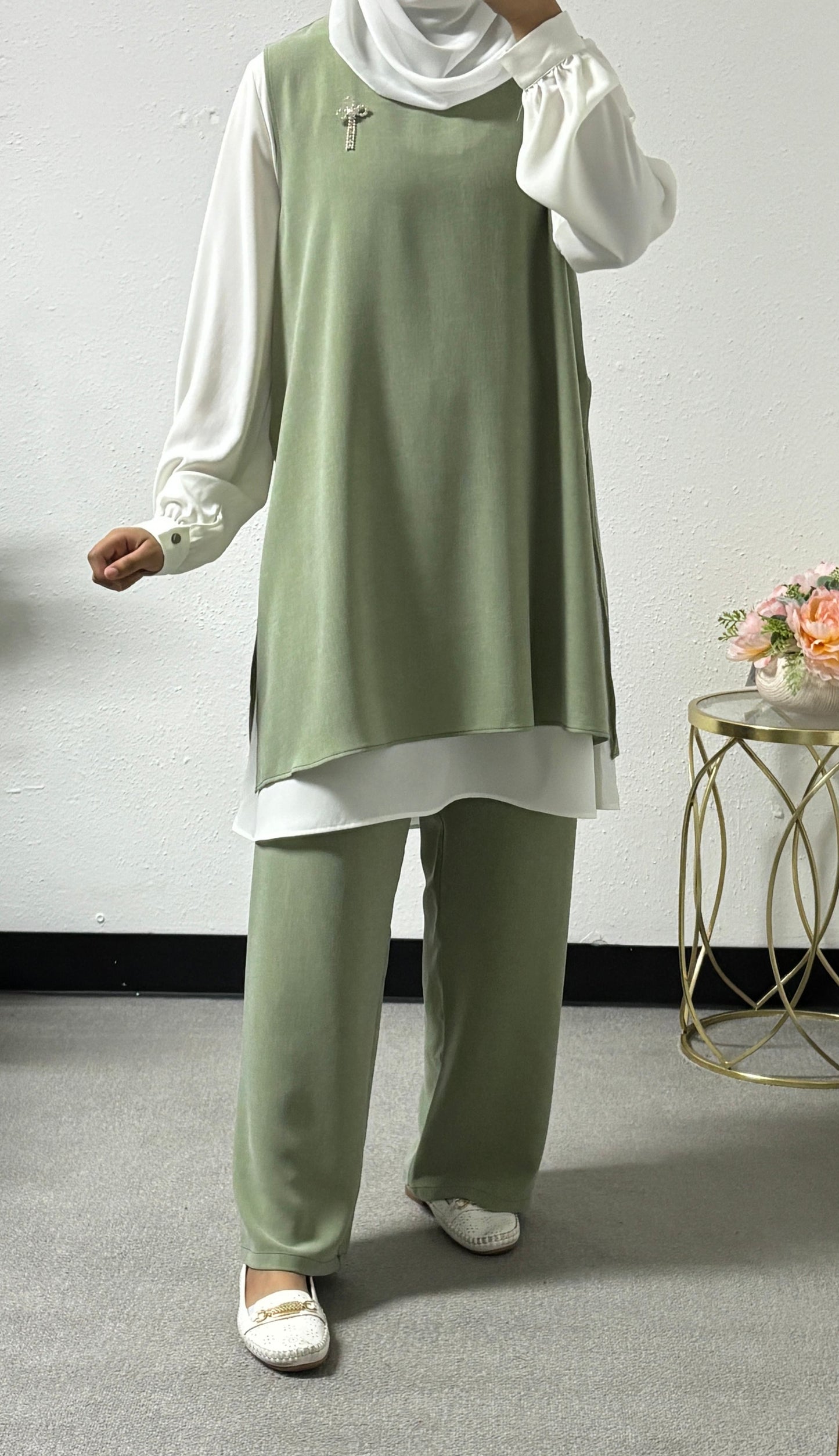 Three-piece pastel colours set