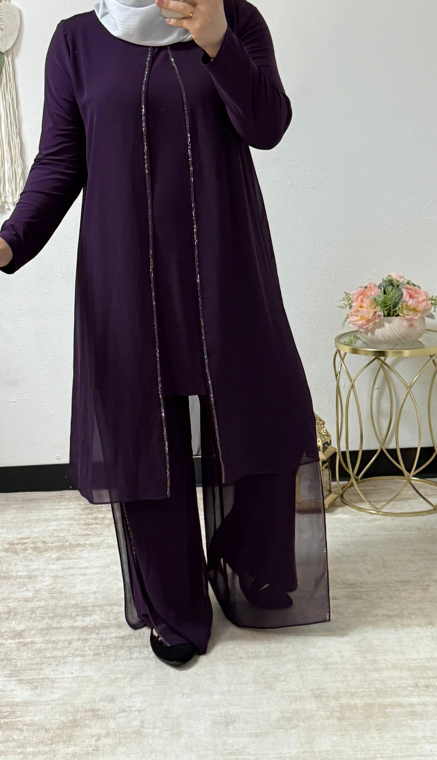 Two piece front slit set