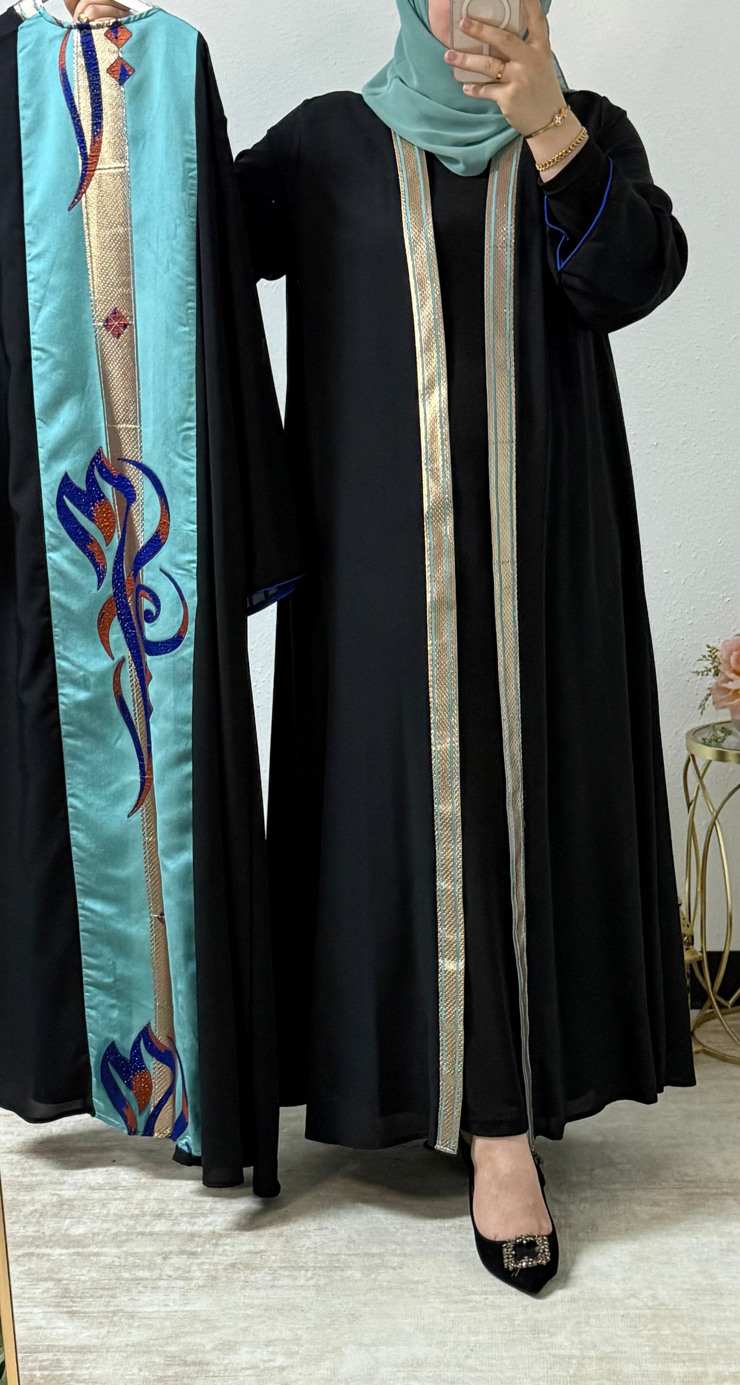 Open abaya torque accent detail