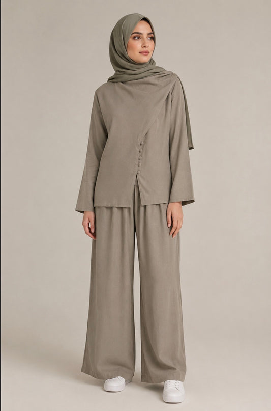 Structured Modest Set