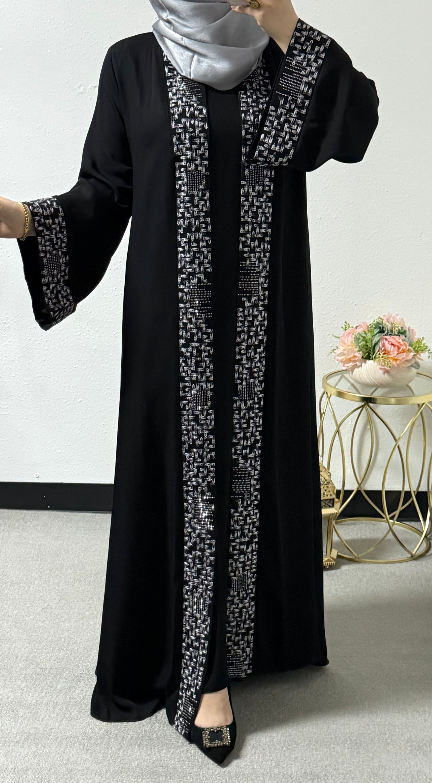 Two piece embroidery abaya set