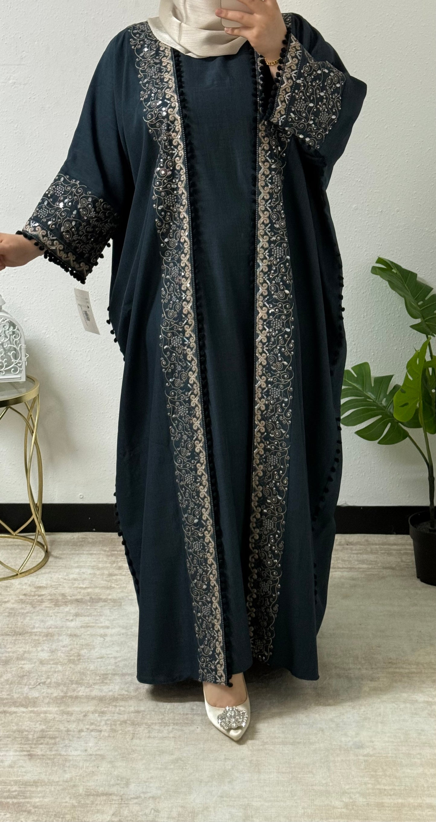 Delicate Thread Work Abaya Set