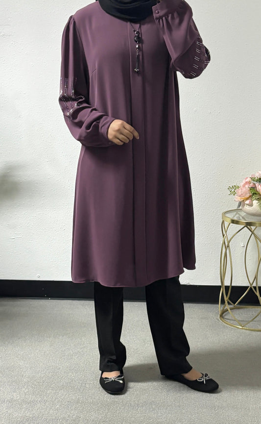 Long shirt w/ beaded sleeve
