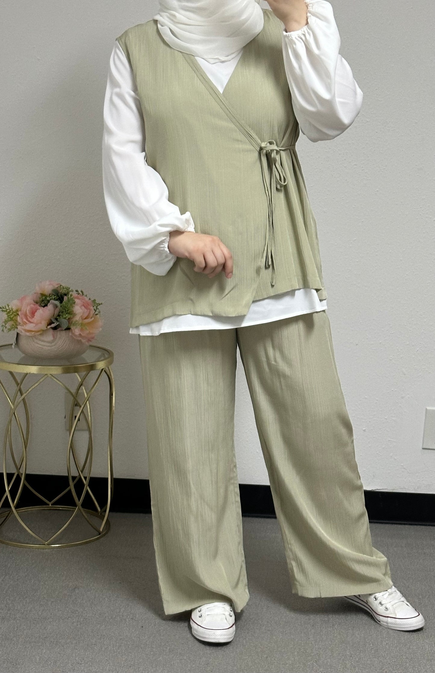 Three-piece set including a white inner shirt, jacket, and pants