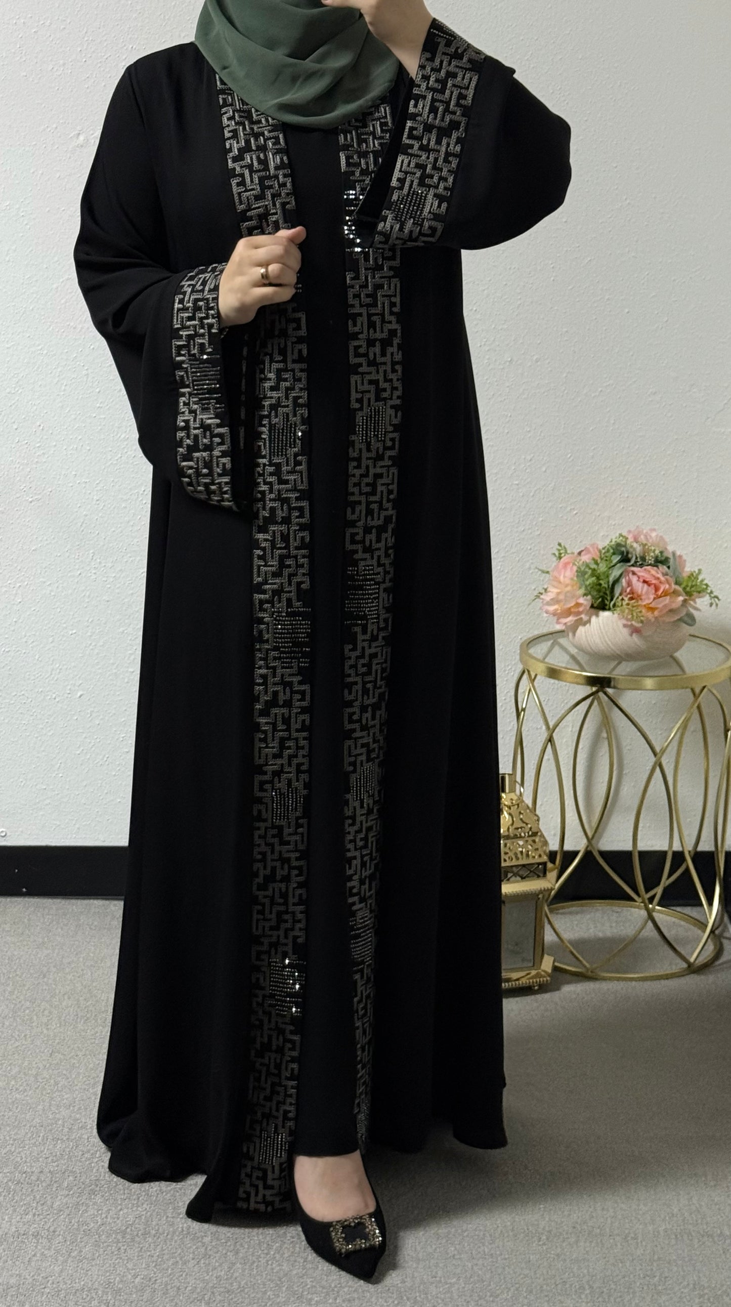 Two piece embroidery abaya set