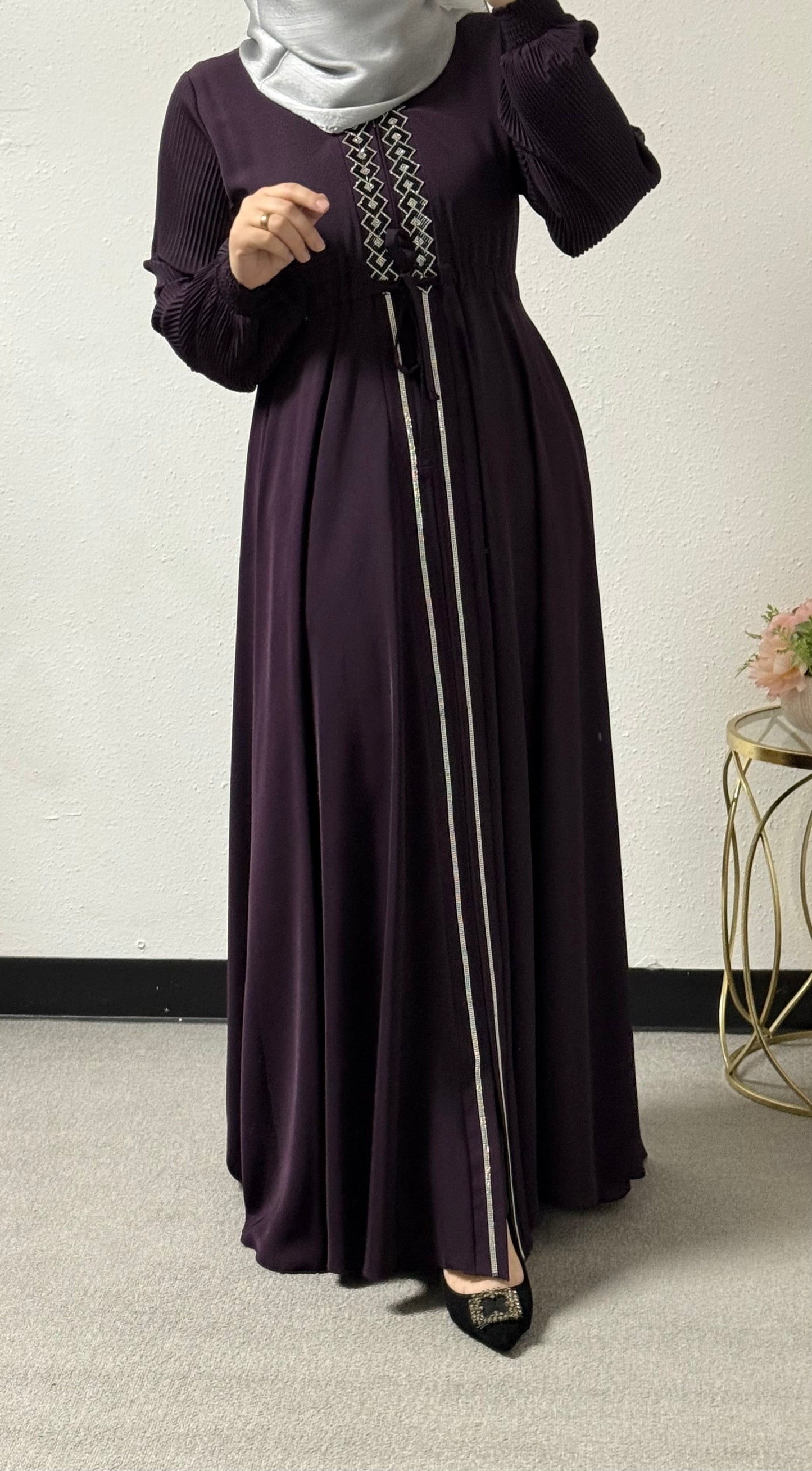 One-piece classic beaded abaya