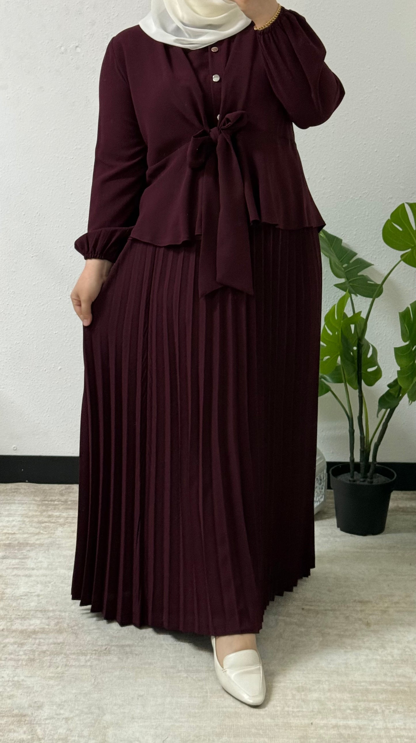 Graceful Business Skirt Set