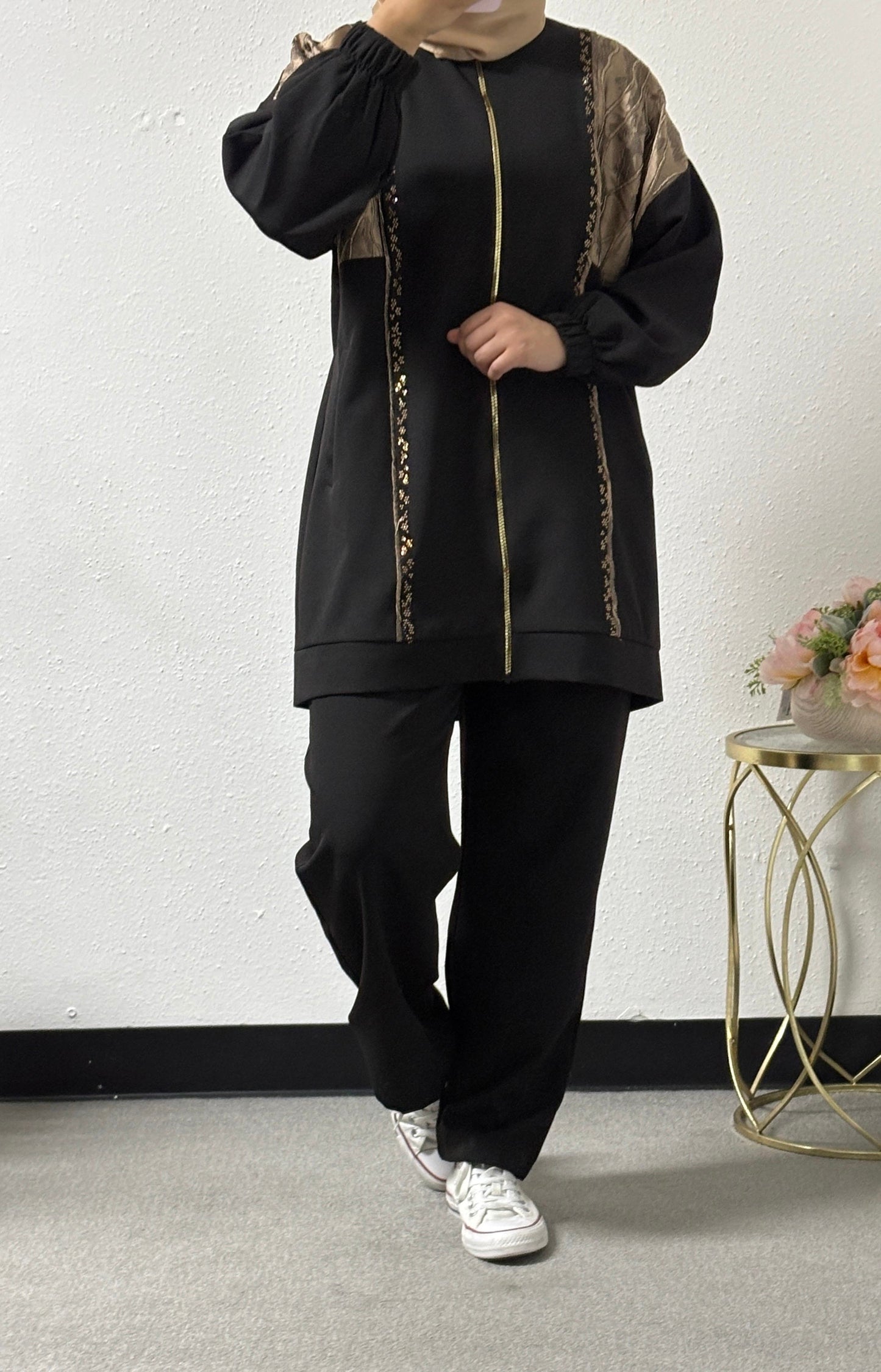 Two-piece detailed front set