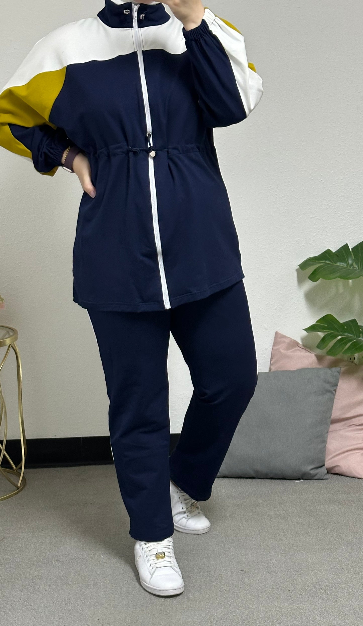 Two-piece cotton tracksuit set with a zipper