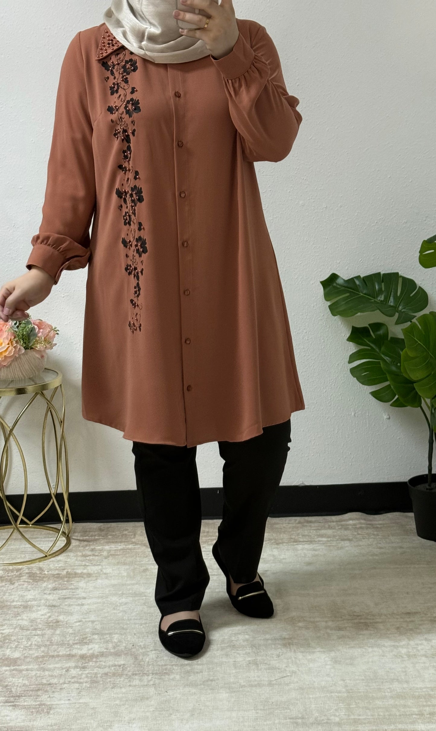 Floral/pearl long shirt