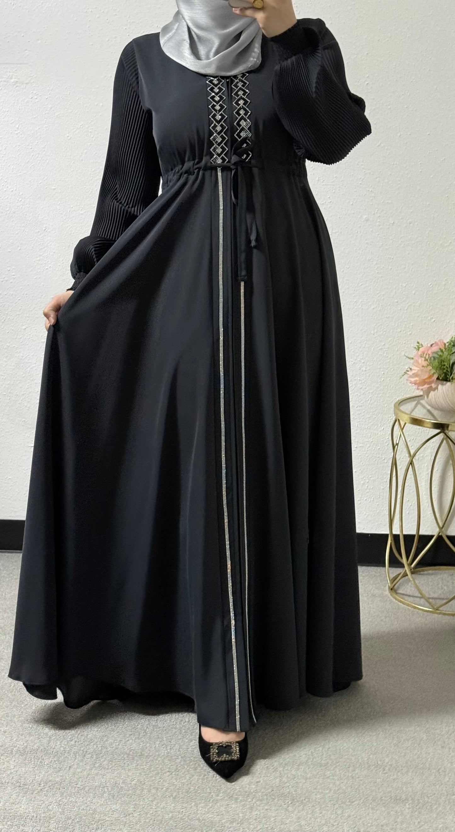 One-piece classic beaded abaya