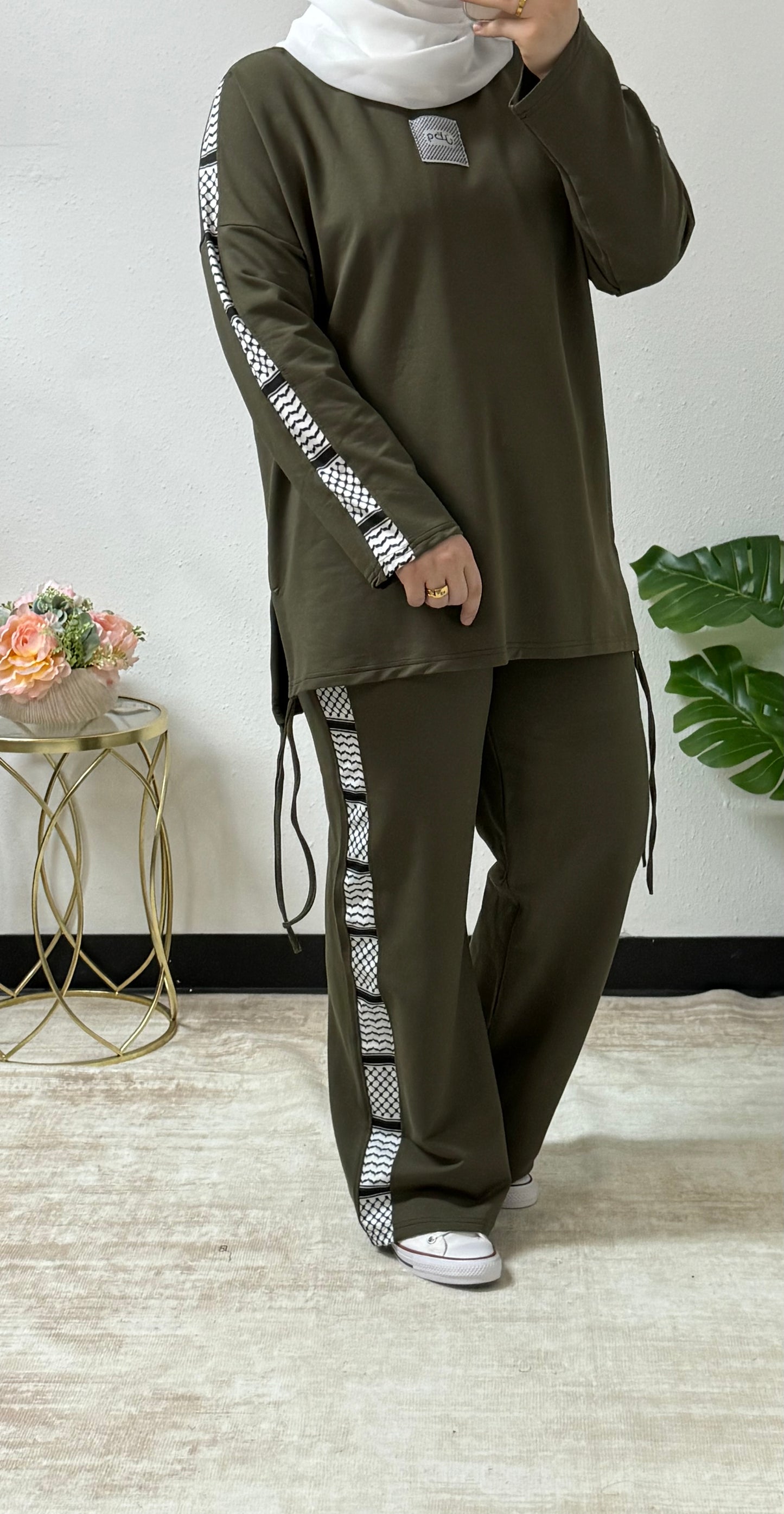 Keffiyeh-Inspired Set(وطن)