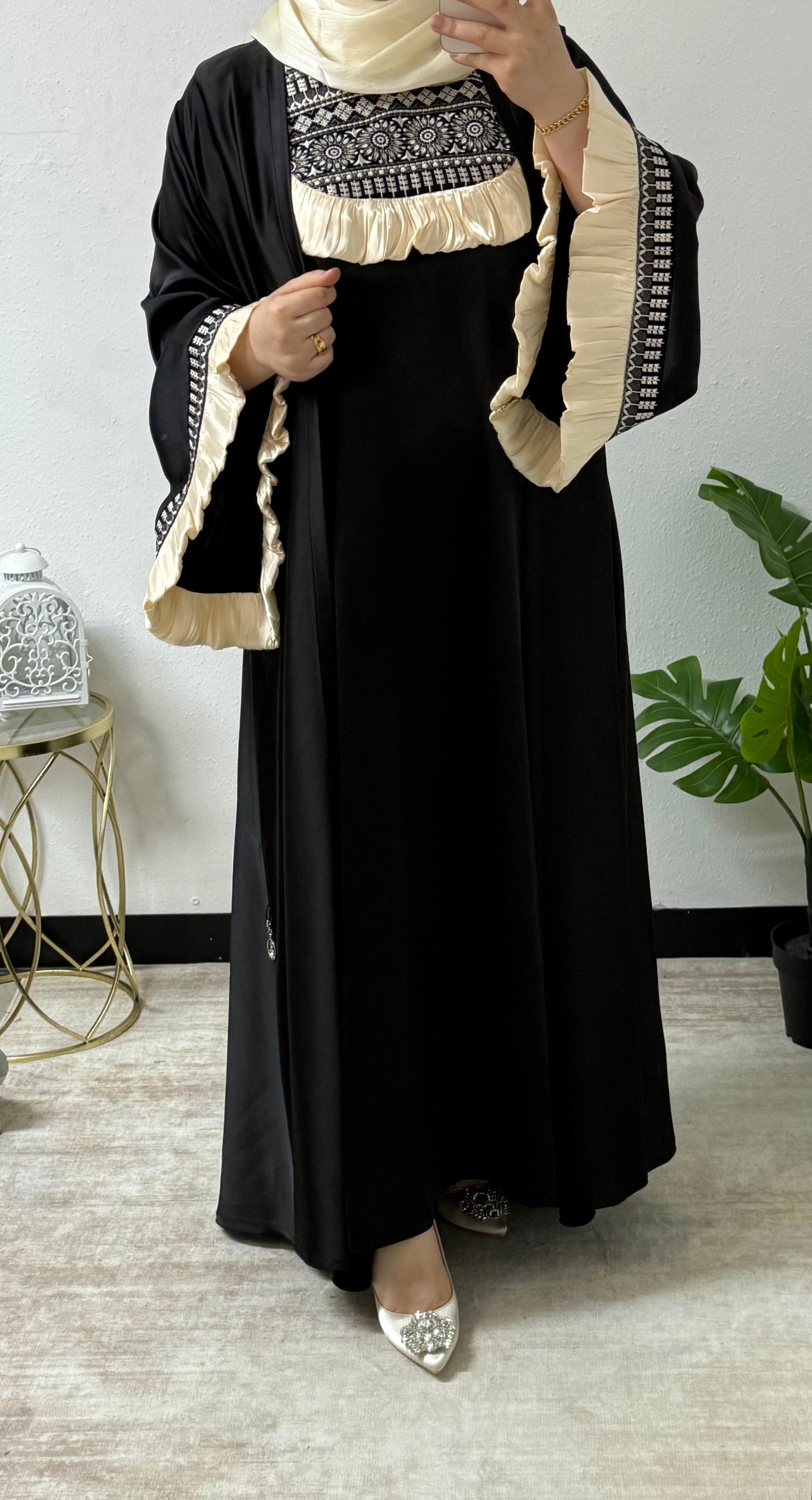 Eid Embroidered Abaya Set