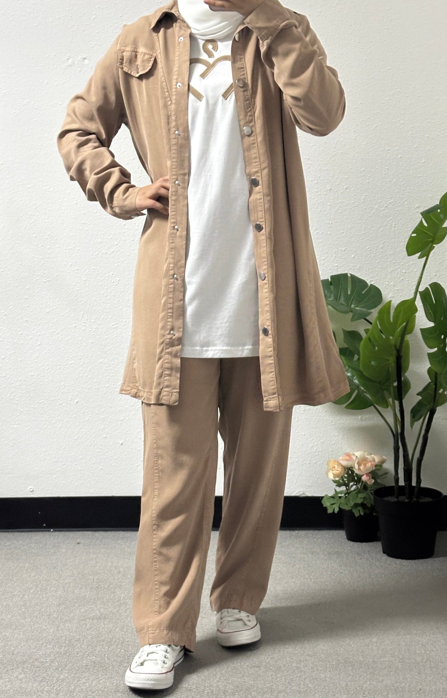 Three pieces button detail set