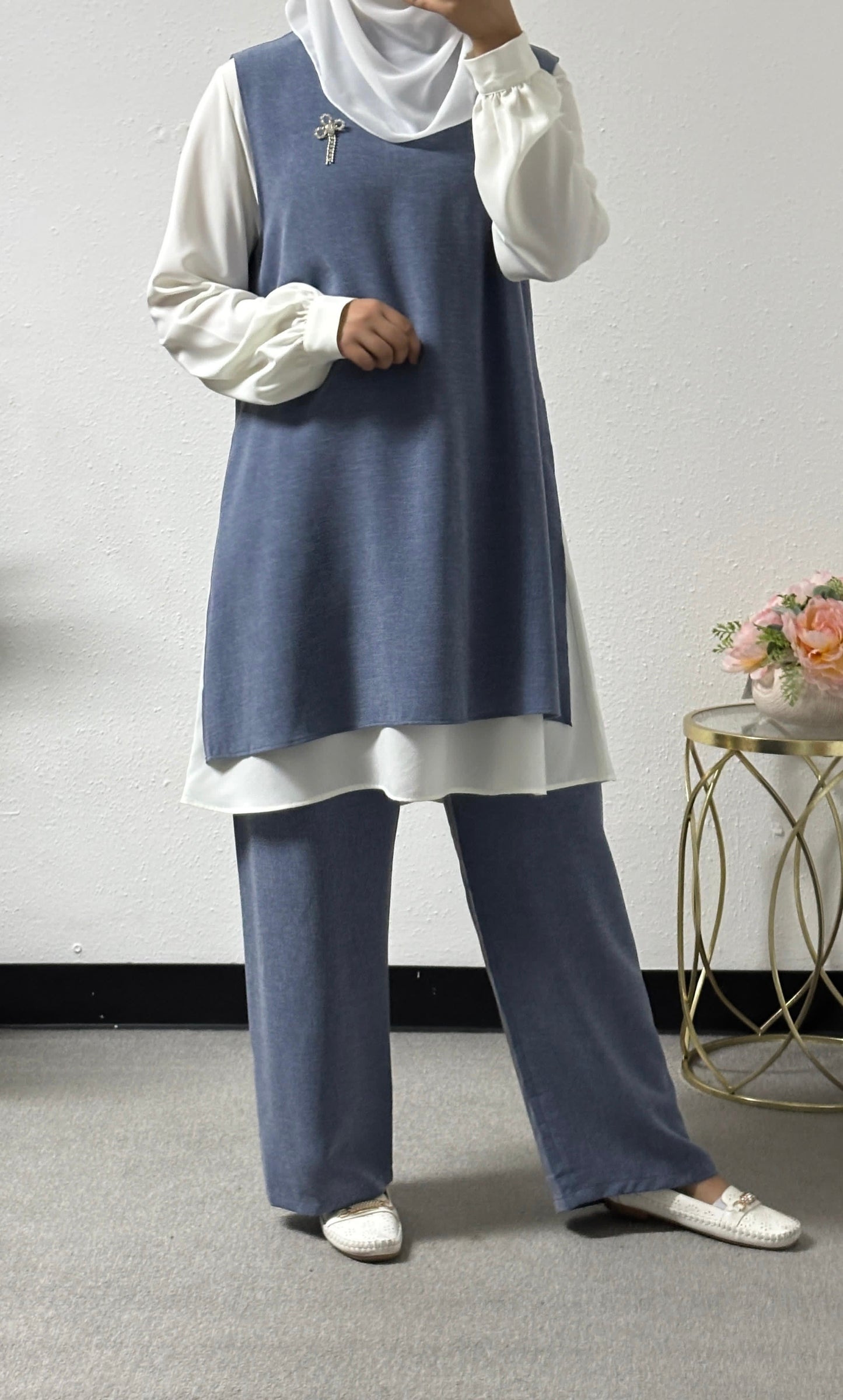 Three-piece pastel colours set